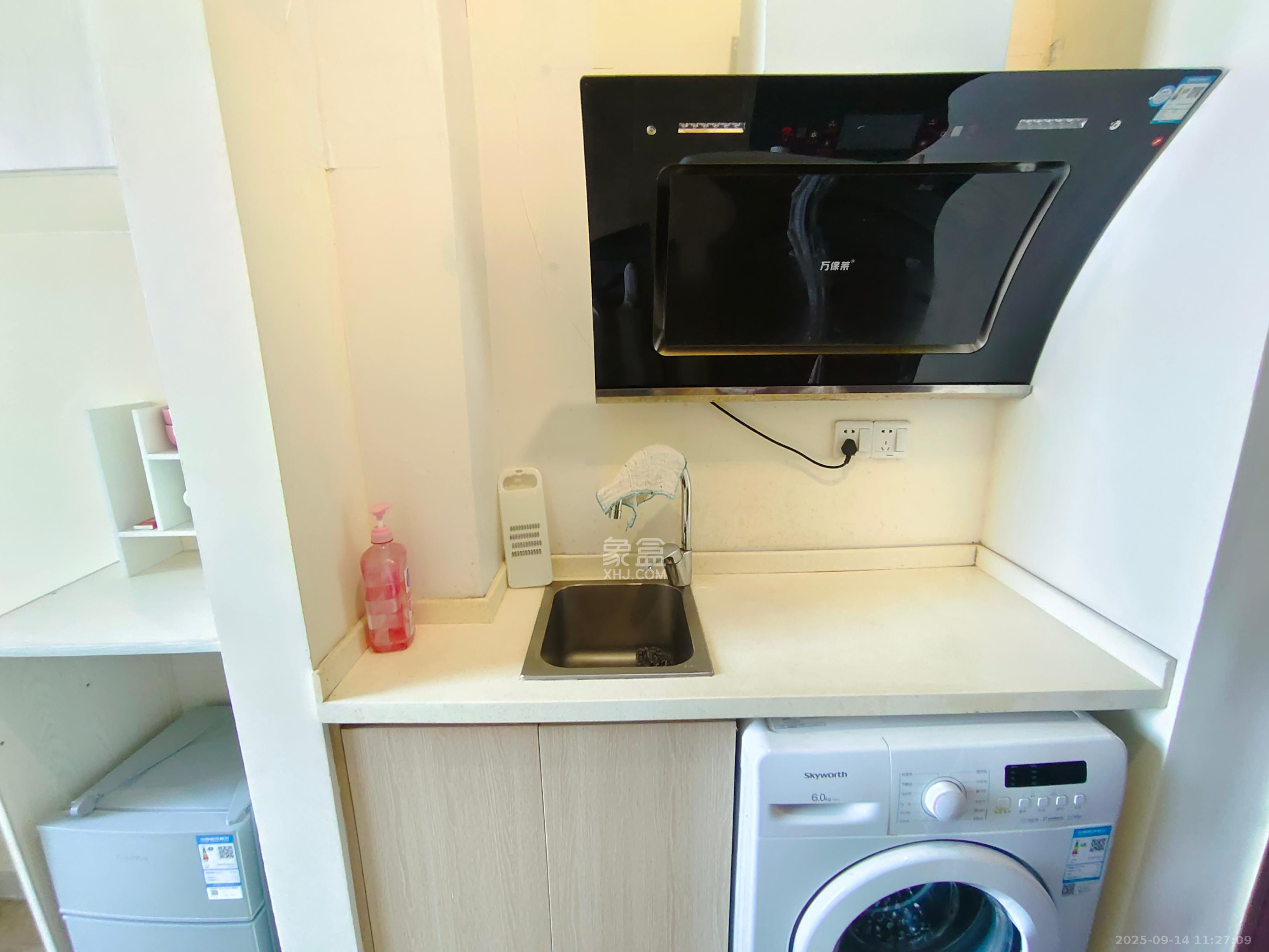 兰亭湾畔 1室1厅1卫 1100.0元/月 兰亭湾畔 1室1厅1卫 1100.0元/月室内图