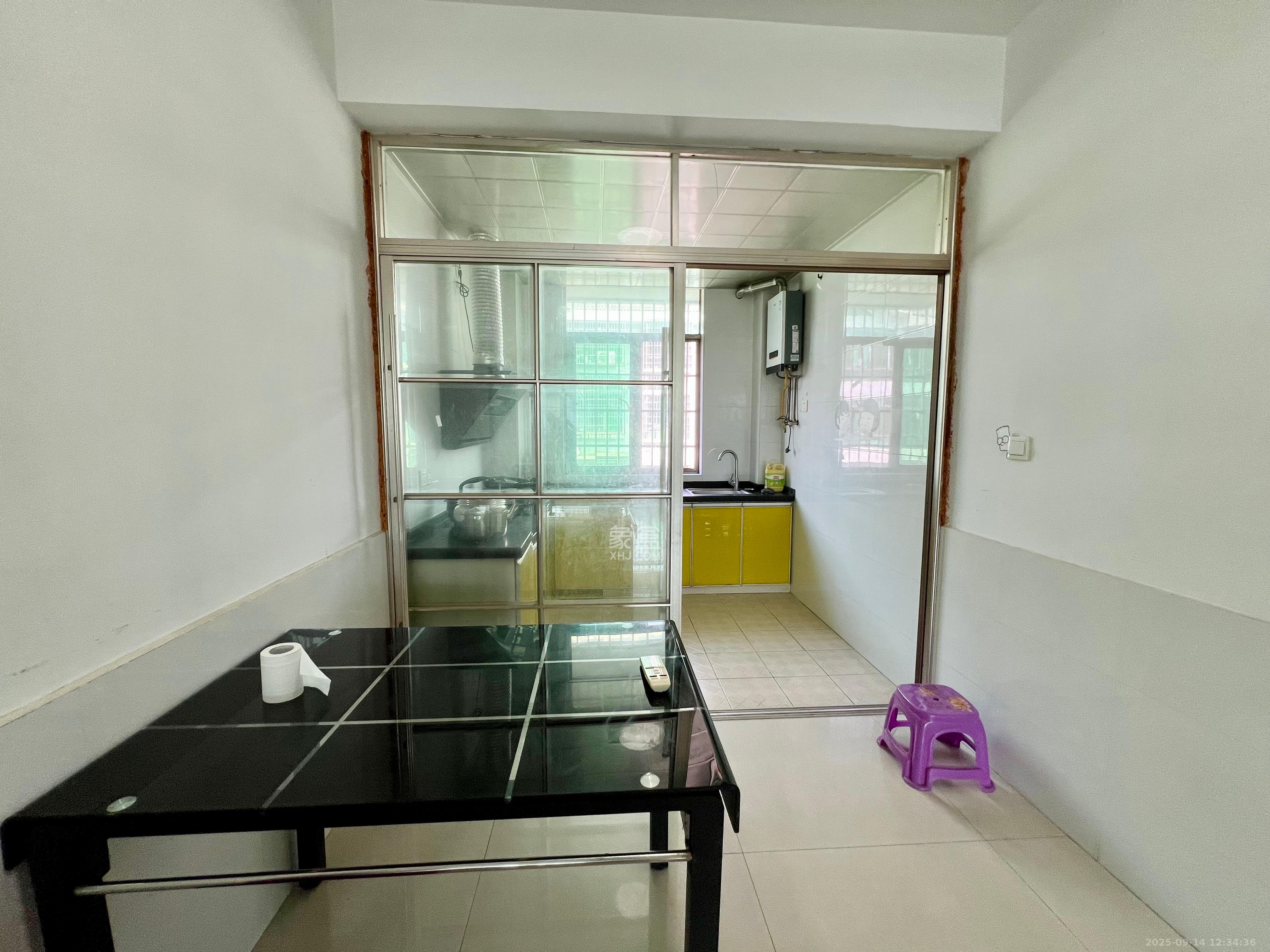 兴联创新小区  2室2厅1卫    1200.0元/月室内图