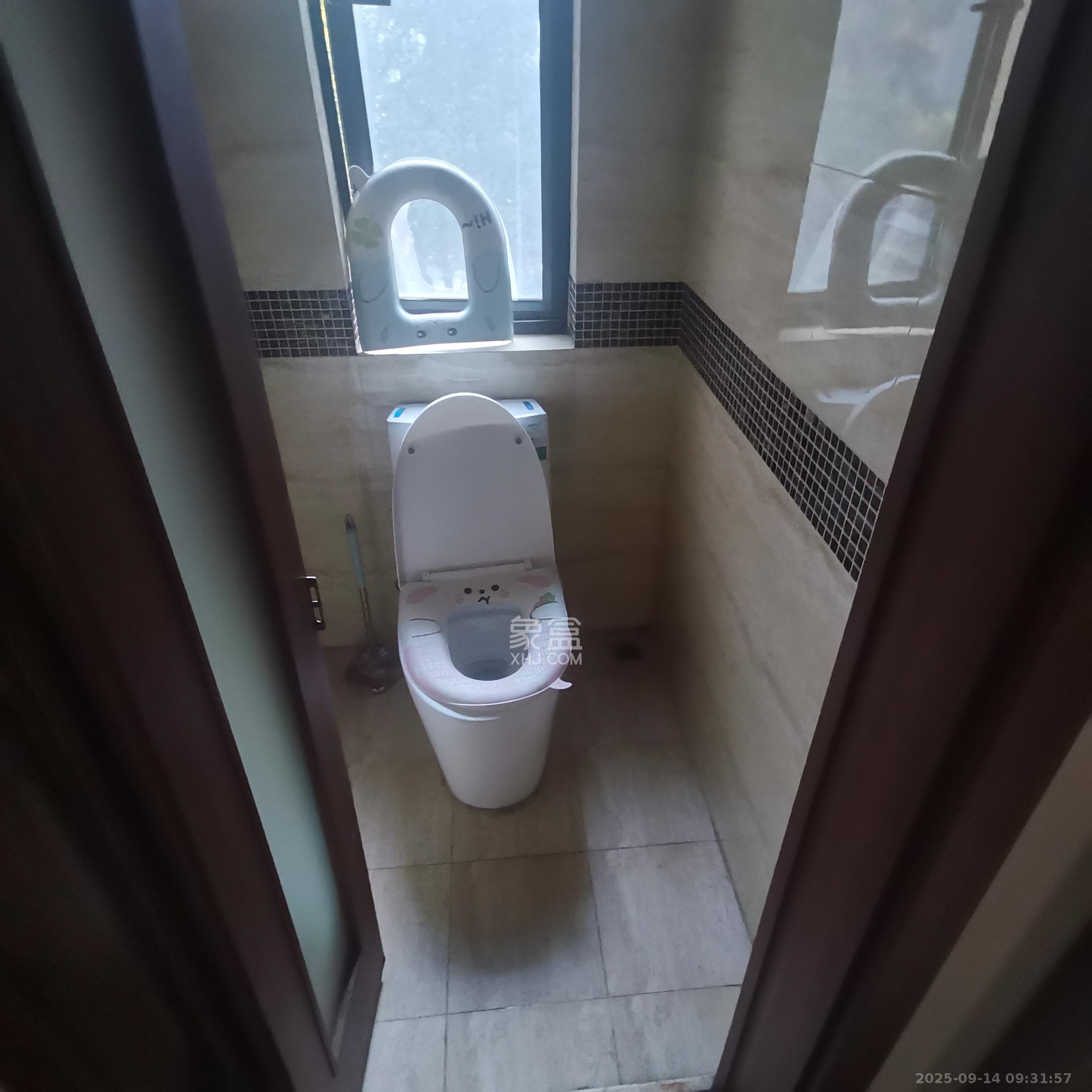 万科金域华府一期 3室2厅1卫 2200.0元/月 万科金域华府一期 3室2厅1卫 2200.0元/月室内图