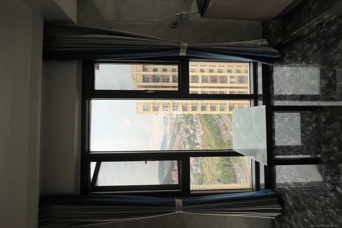 惟泽园 4室2厅2卫 4500.0元/月 惟泽园 4室2厅2卫 4500.0元/月室内图