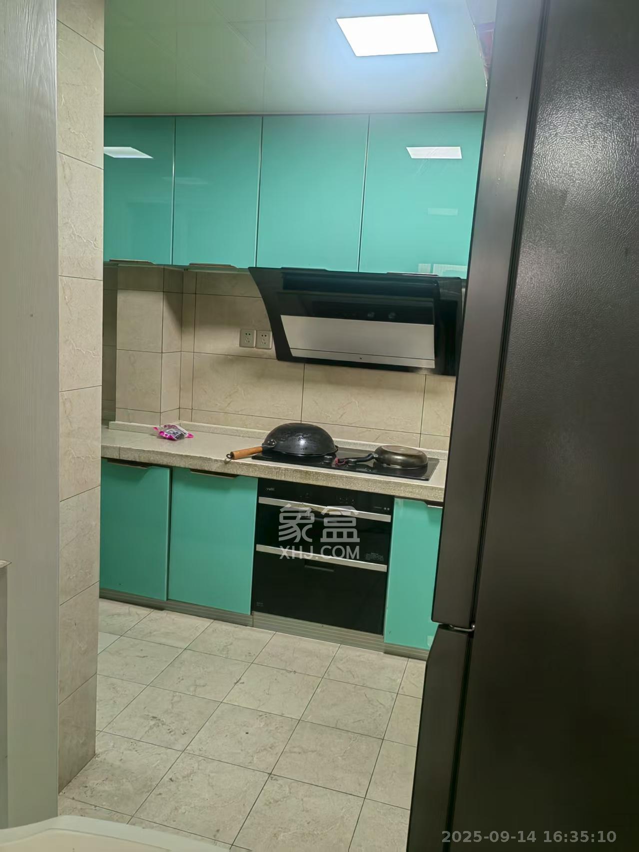 秀峰景园(领秀峰) 3室2厅1卫 2000.0元/月 秀峰景园(领秀峰) 3室2厅1卫 2000.0元/月室内图