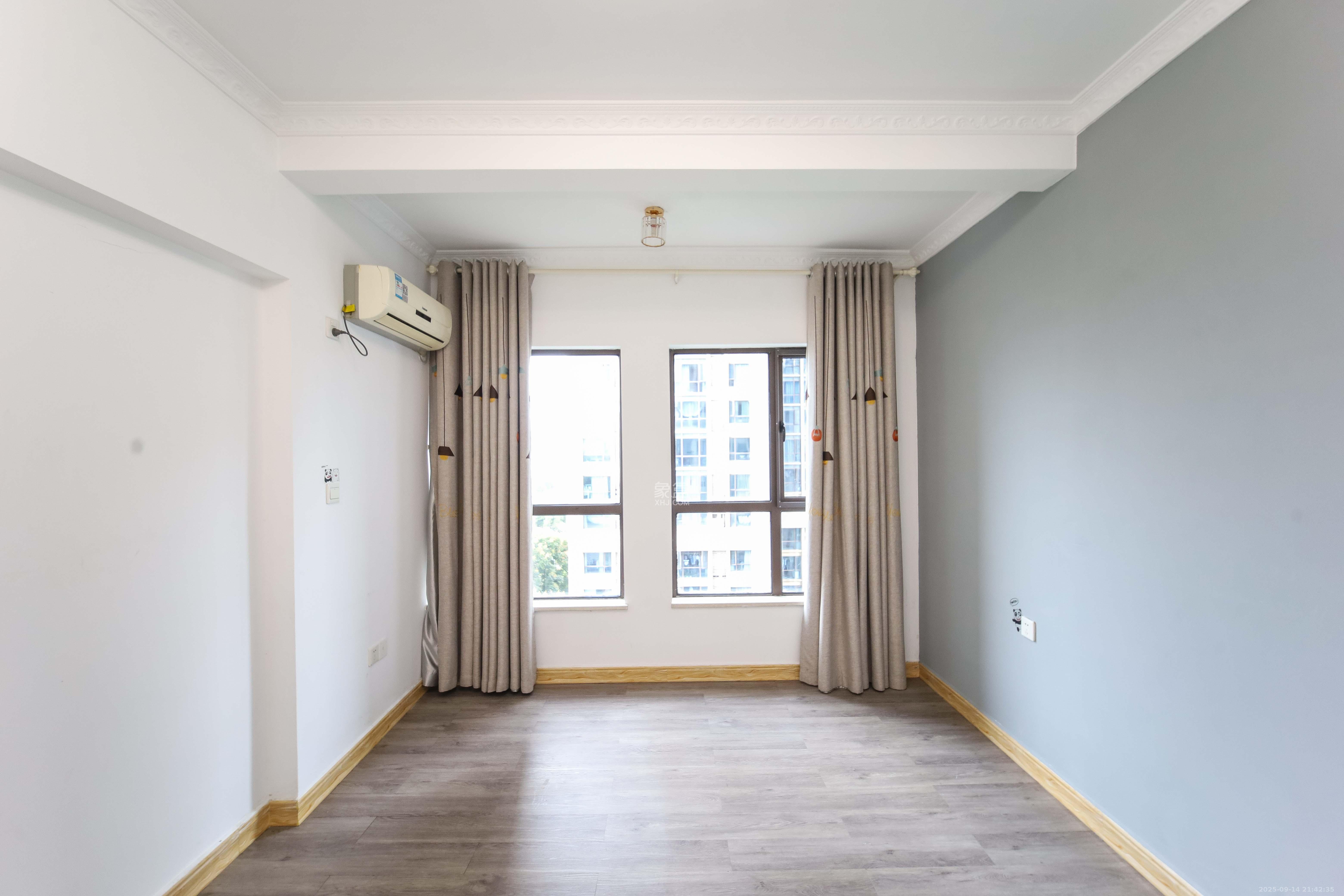 天下一家 2室2厅1卫 72.0万 天下一家 2室2厅1卫 72.0万卧室