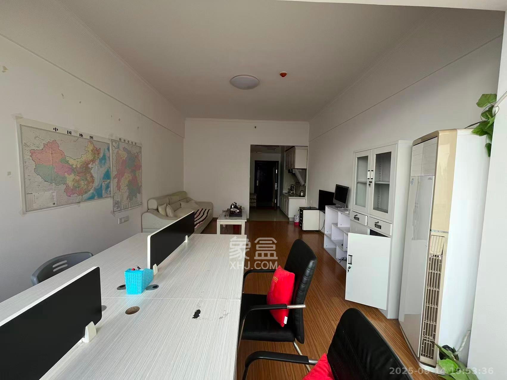 乐尚城  1室1厅1卫    1800.0元/月室内图