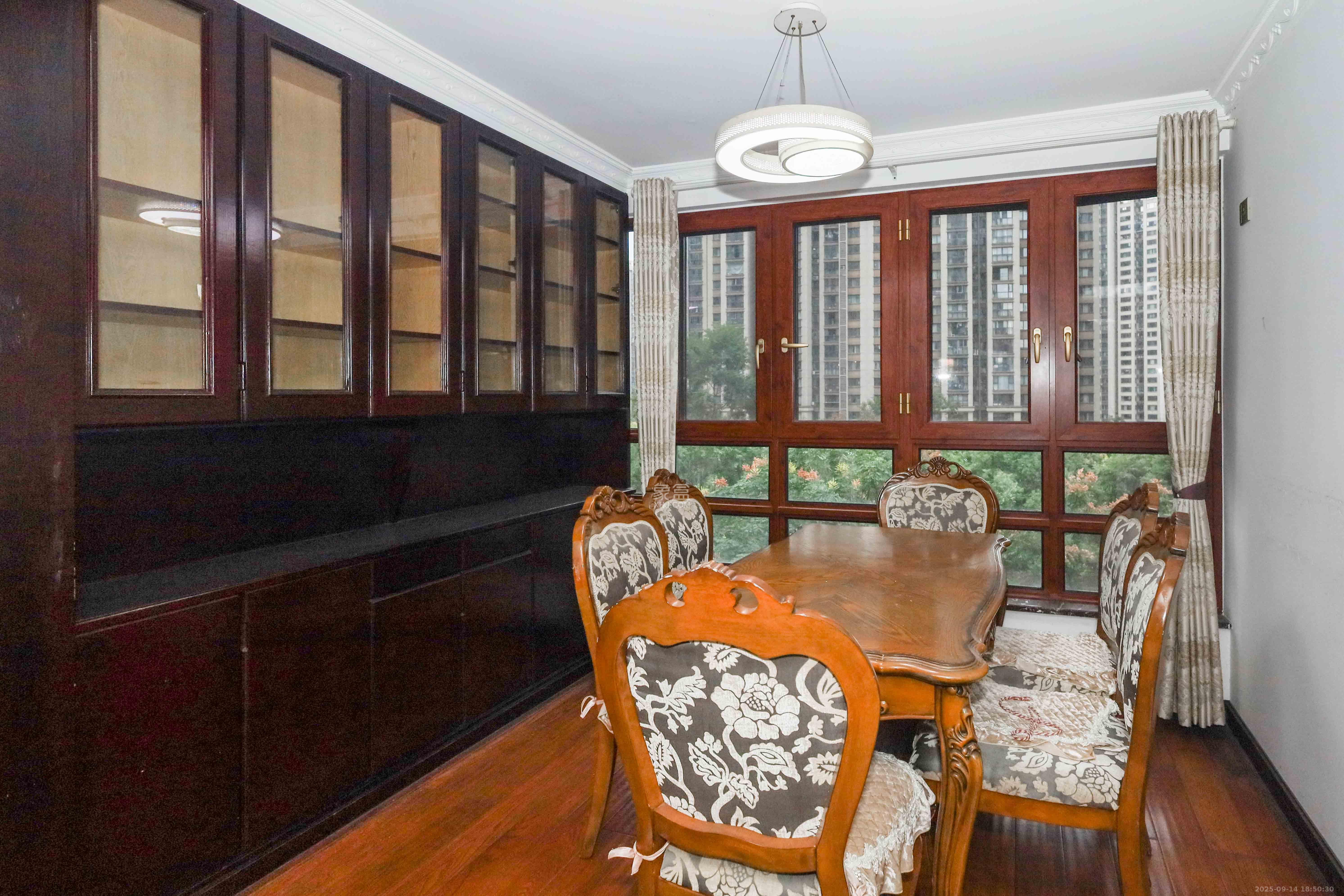 和泓梅溪四季 4室2厅2卫 180.0万 和泓梅溪四季 4室2厅2卫 180.0万其他