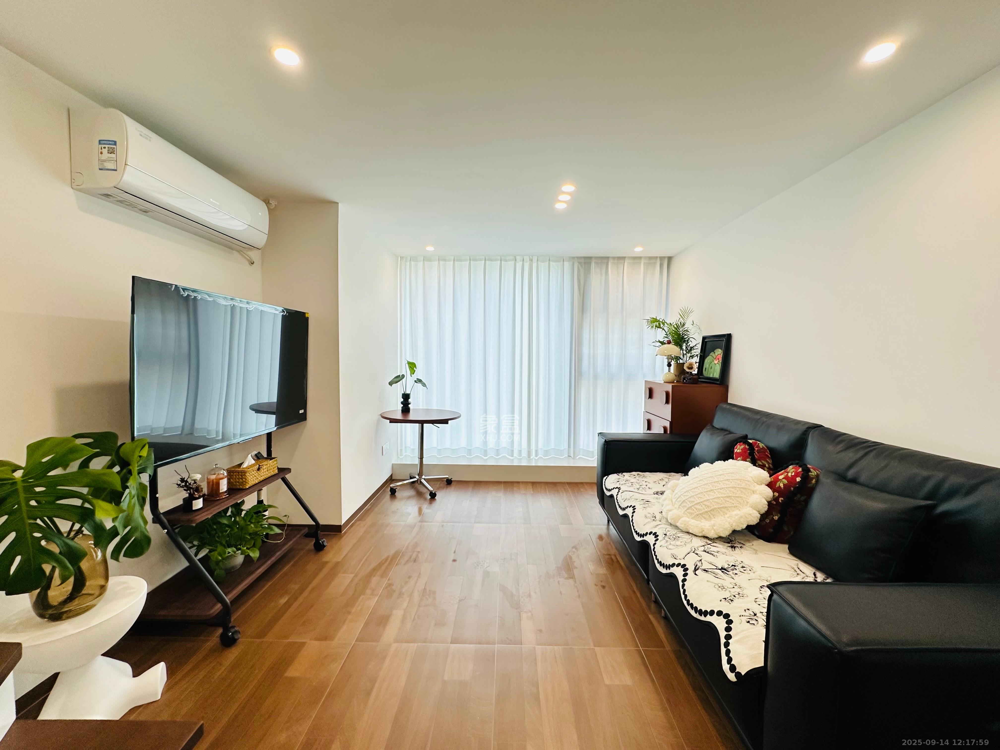 卓越中寰  2室1厅1卫   3000.00元/月