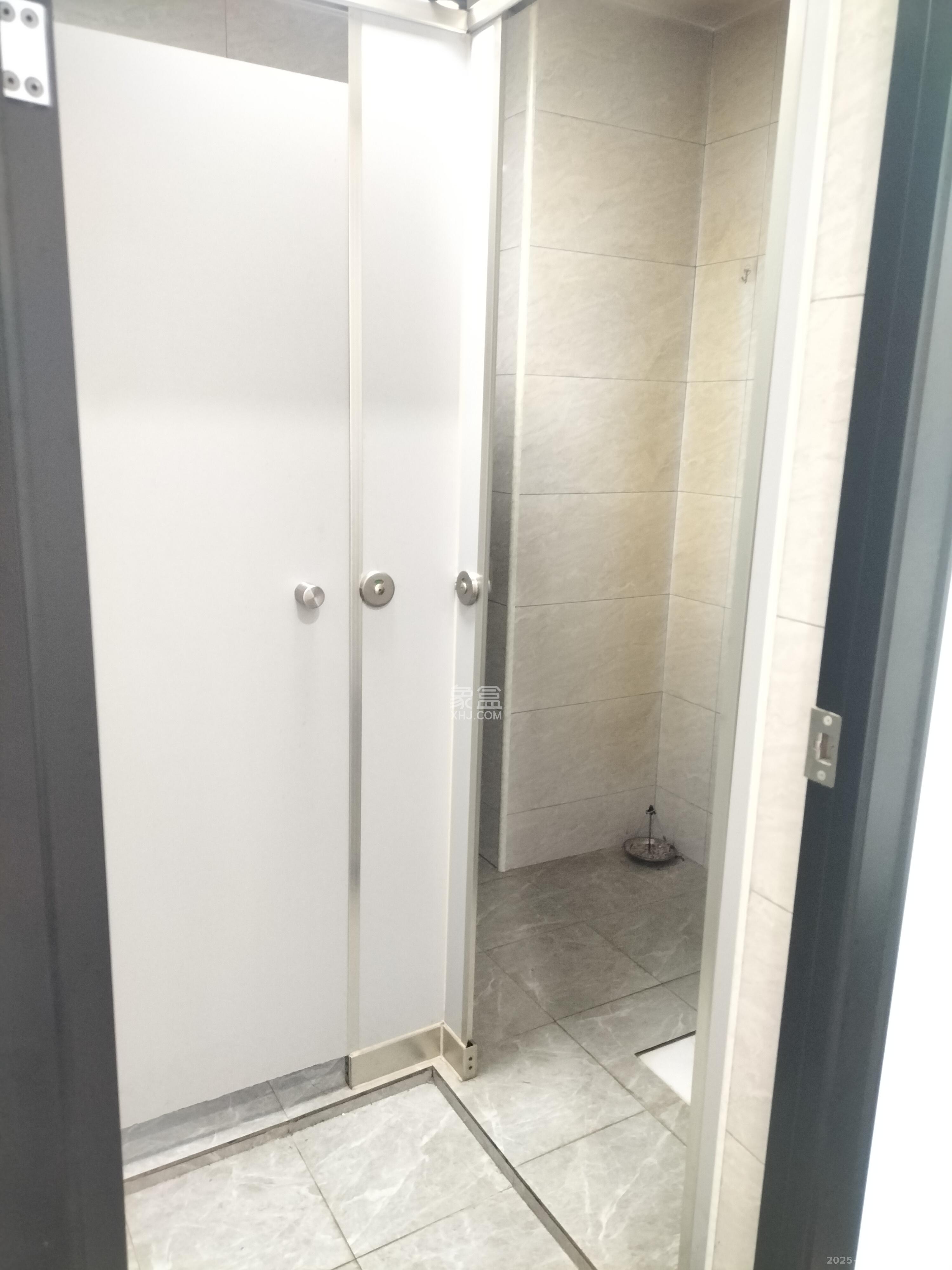 梅溪湖金茂湾 1室0厅0卫 6800.0元/月 梅溪湖金茂湾 1室0厅0卫 6800.0元/月室内图