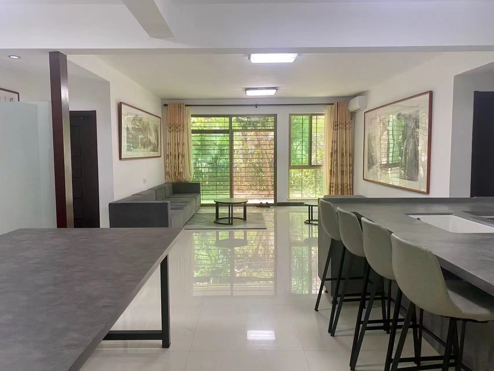 省人大机关住宅小区(海府一横路) 4室2厅2卫 242.0万 省人大机关住宅小区(海府一横路) 4室2厅2卫 242.0万客厅