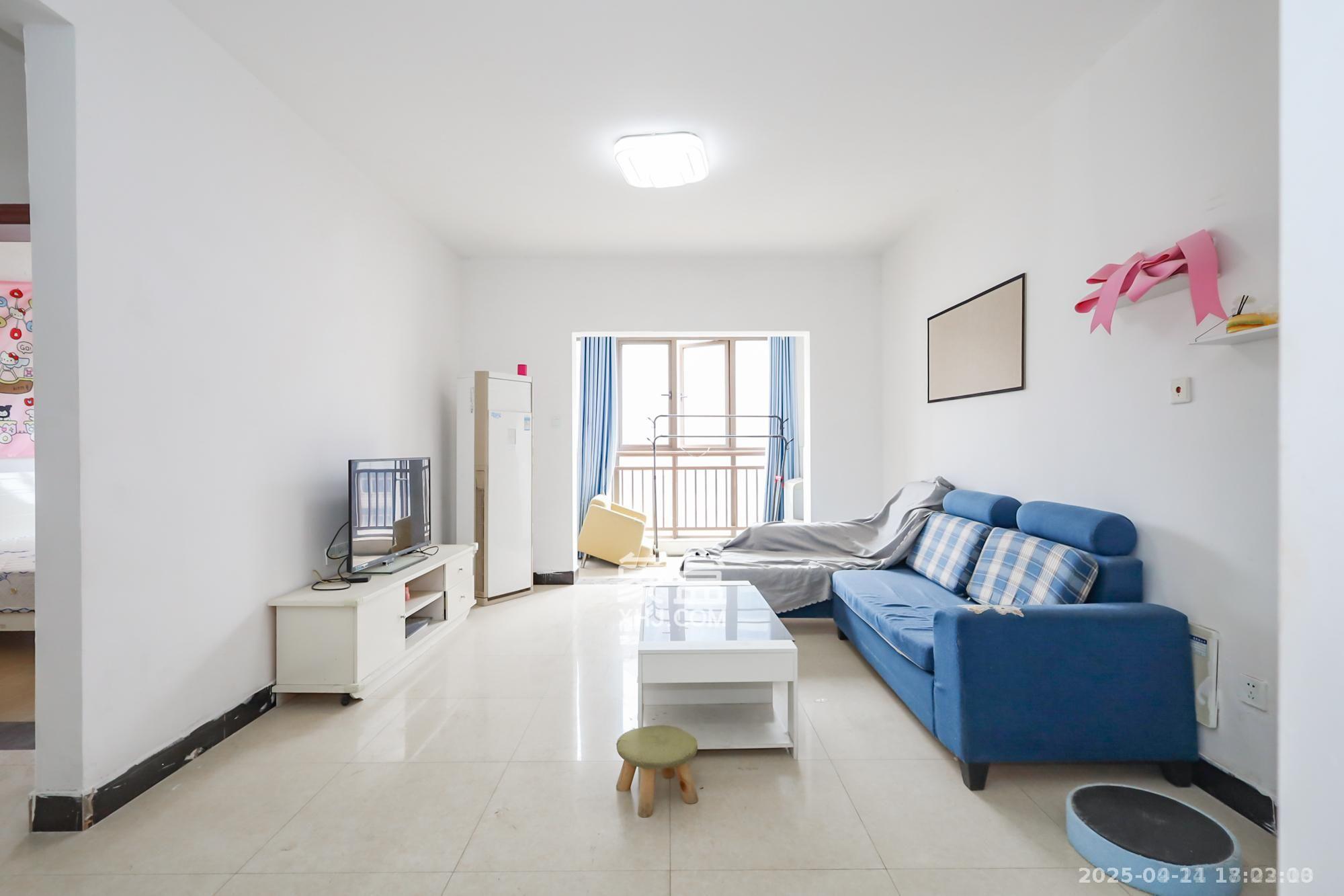 世茂铂翠湾二期  3室2厅1卫    2800.0元/月室内图