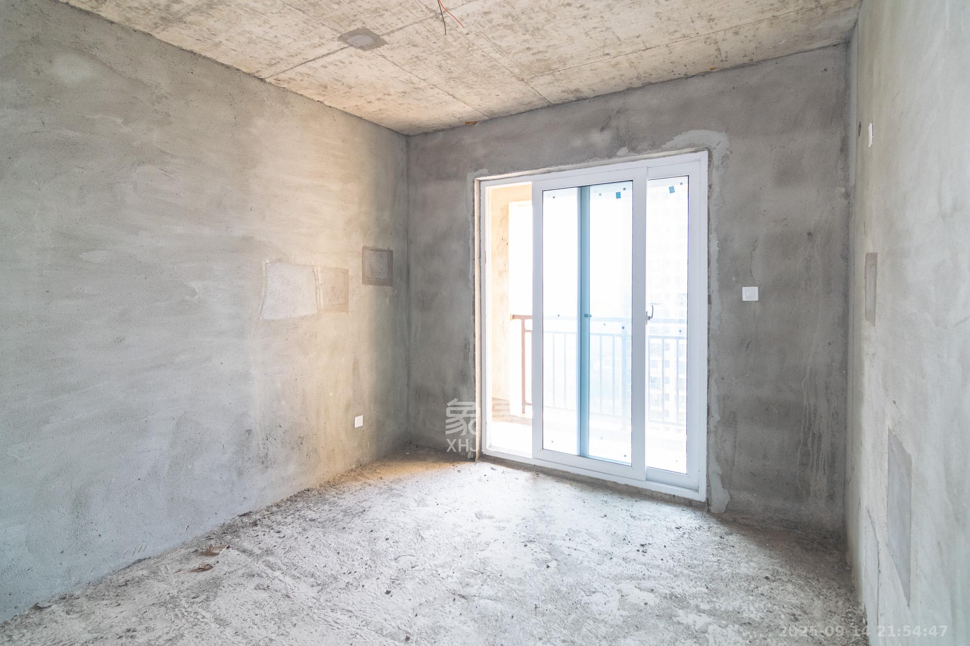 富兴悦府（富兴学府名邸)  4室2厅2卫    73.0万卧室