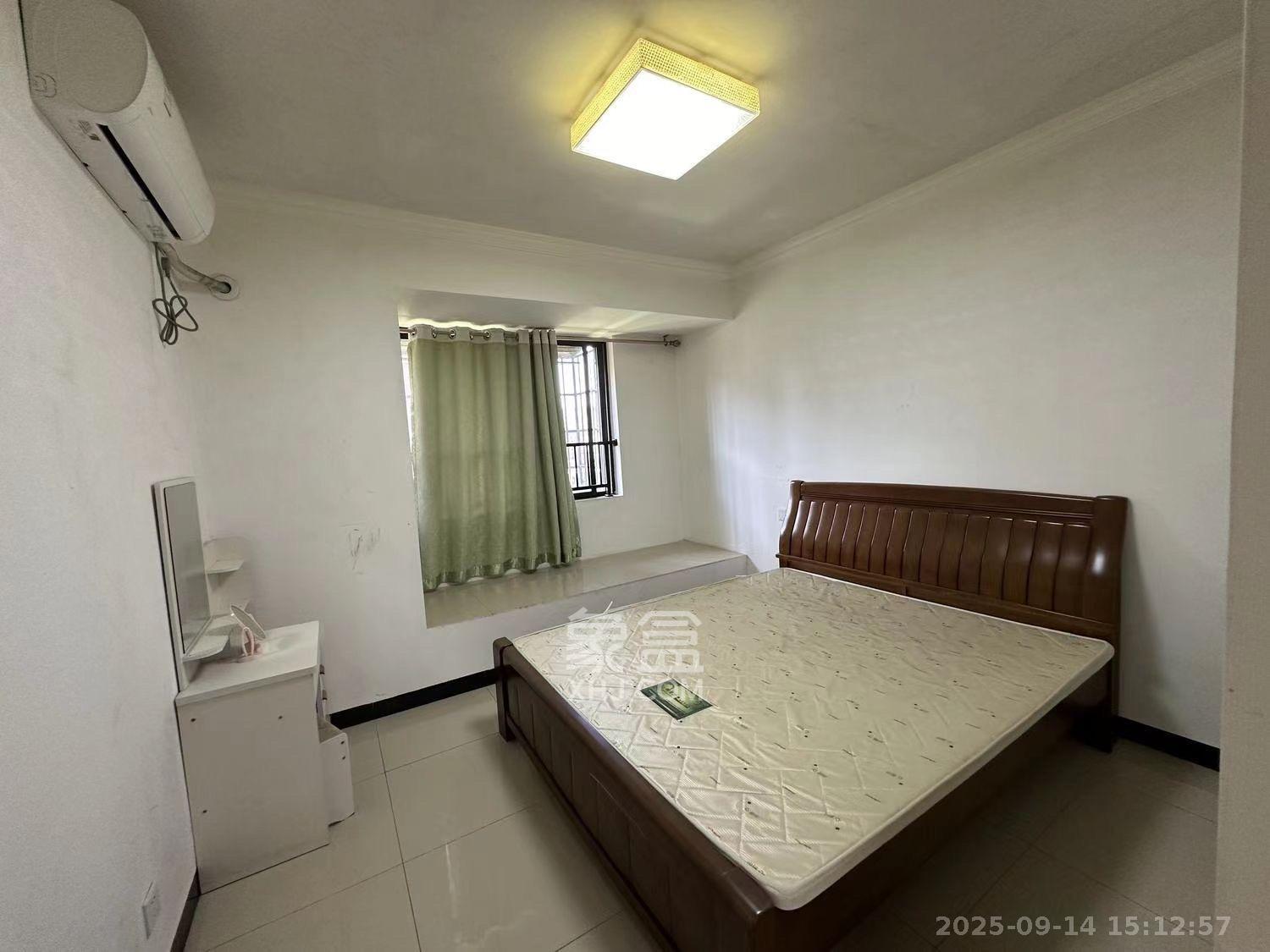 新城国际花都 3室2厅1卫 1700.0元/月 新城国际花都 3室2厅1卫 1700.0元/月室内图