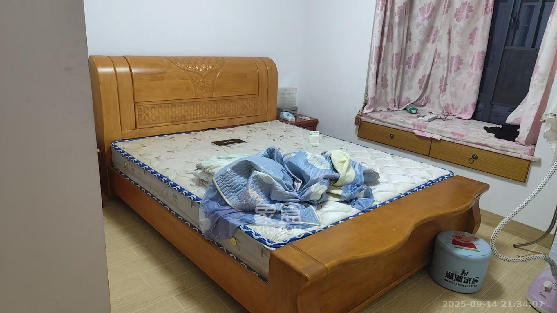 紫华郡  3室2厅1卫    2100.0元/月室内图