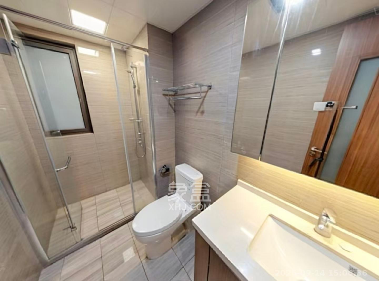 阳光城尚东湾蓝莓苑  3室2厅2卫    3300.0元/月室内图