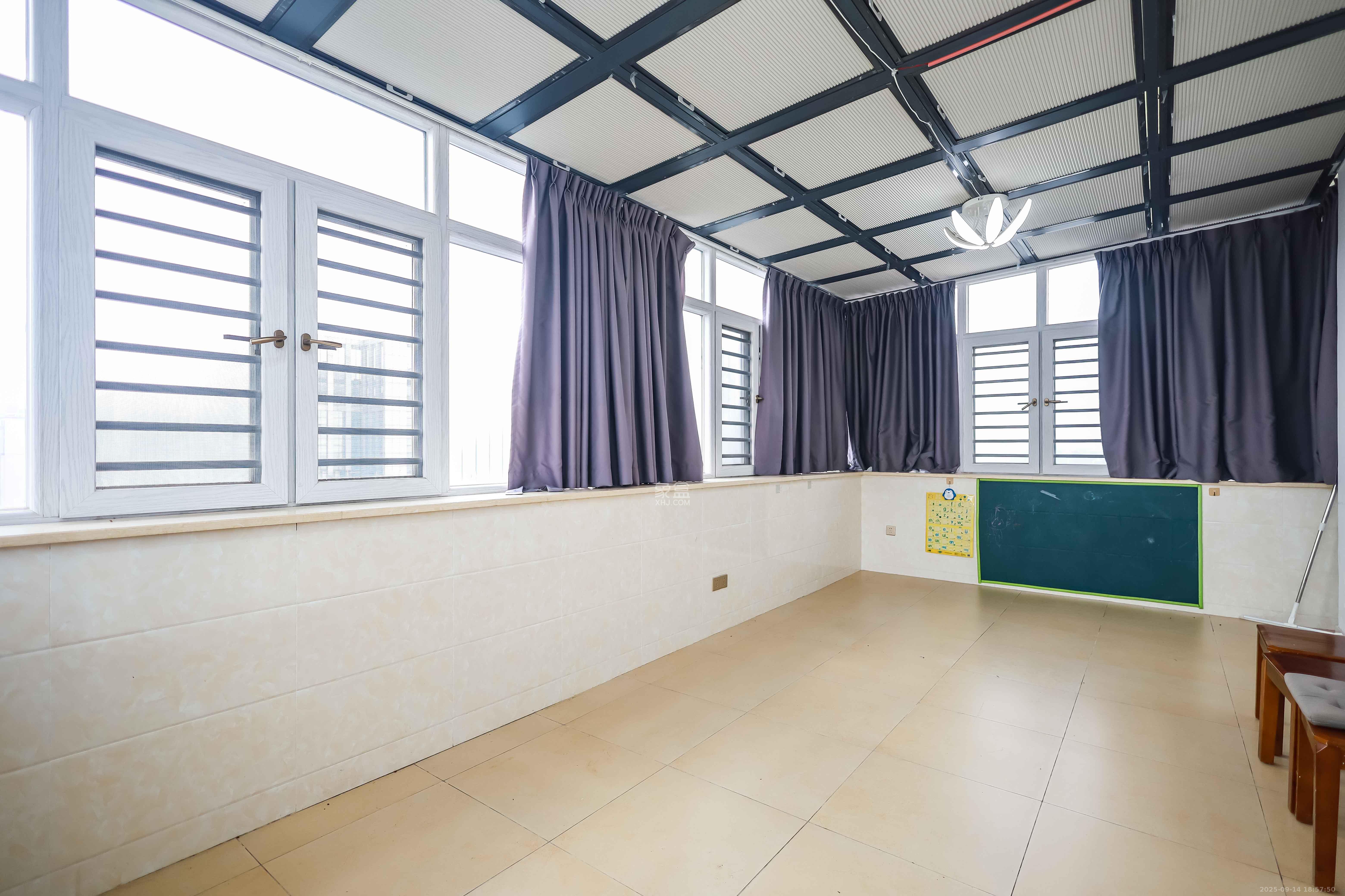 潇湘奥林匹克花园  3室2厅1卫    84.0万阳台