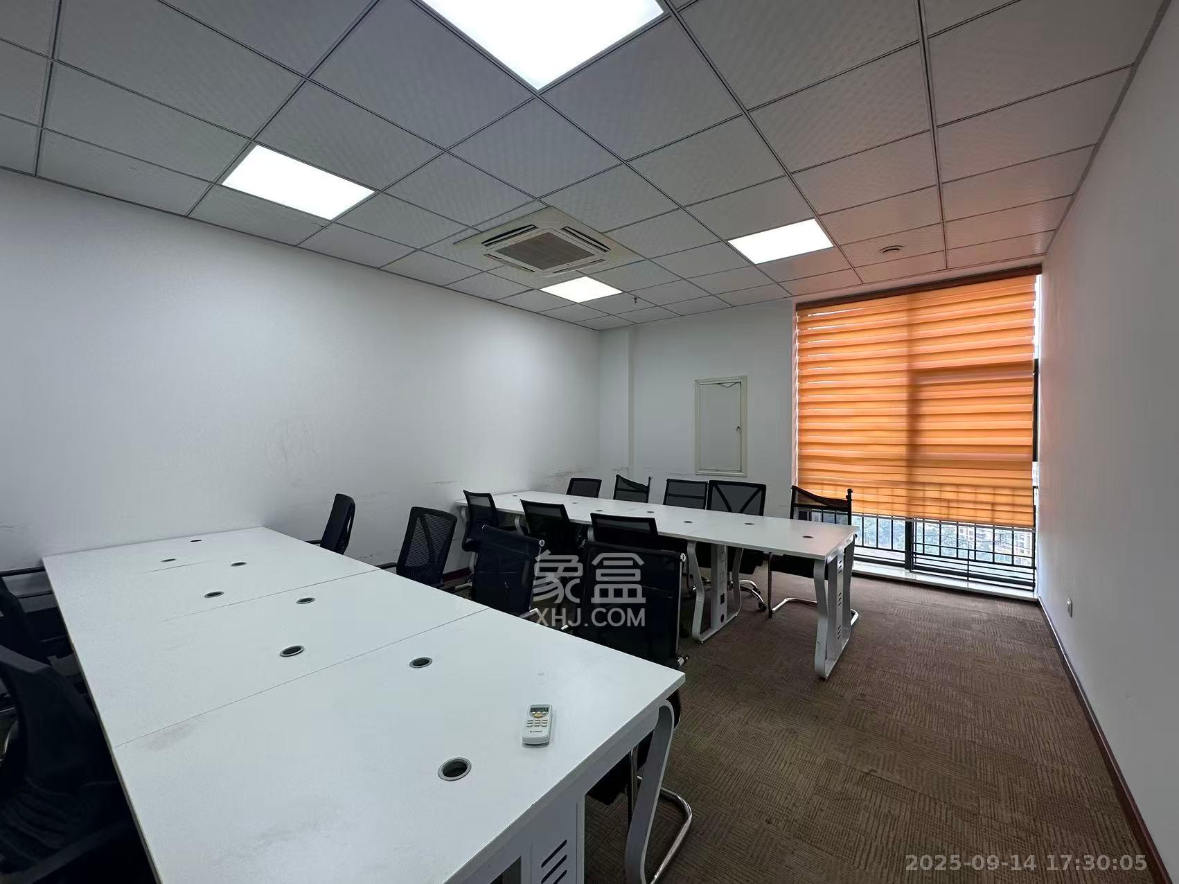 叠彩兰亭 2室2厅1卫 3000.0元/月 叠彩兰亭 2室2厅1卫 3000.0元/月室内图