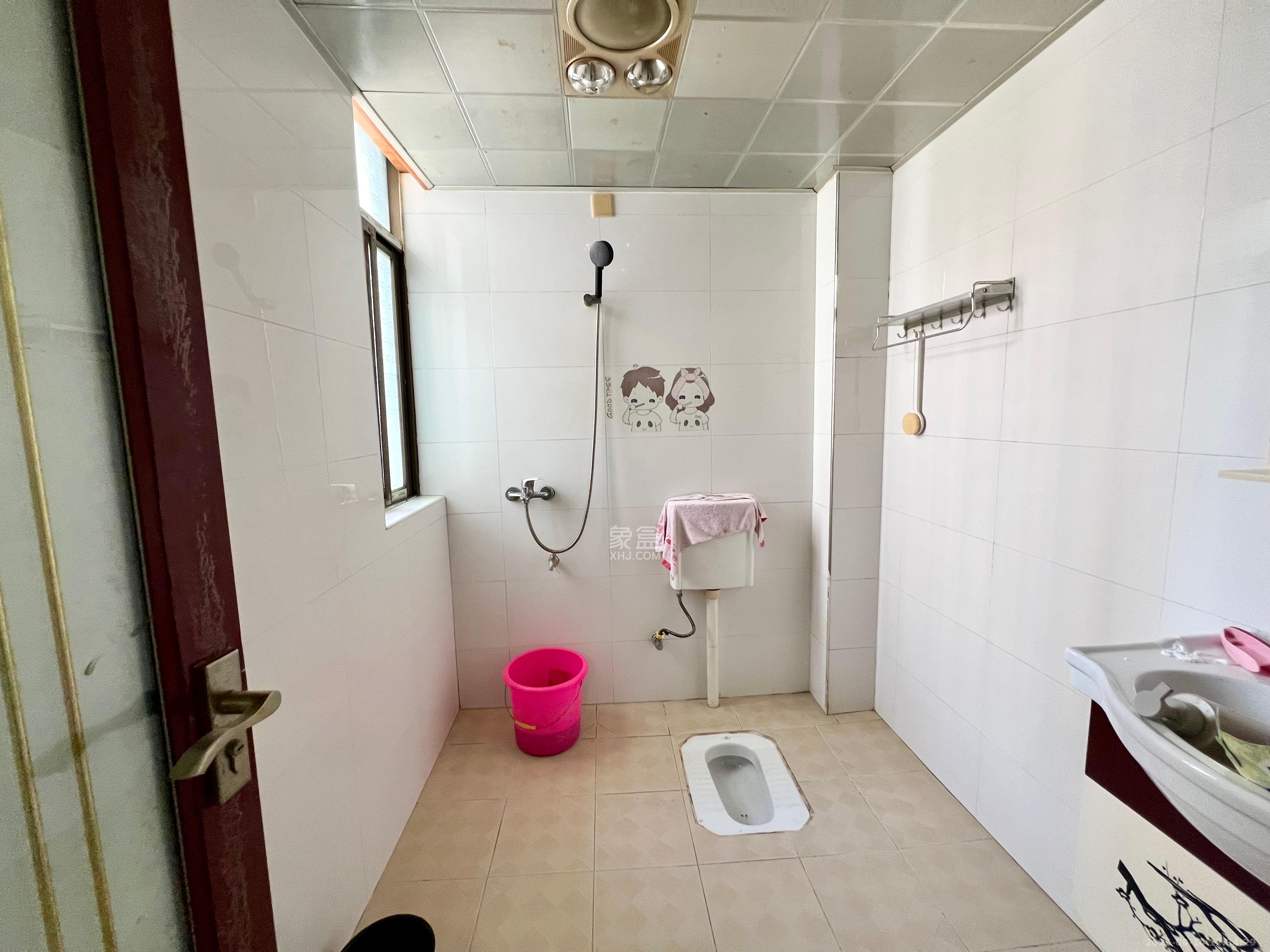 兴联创新小区  2室2厅1卫    1200.0元/月室内图