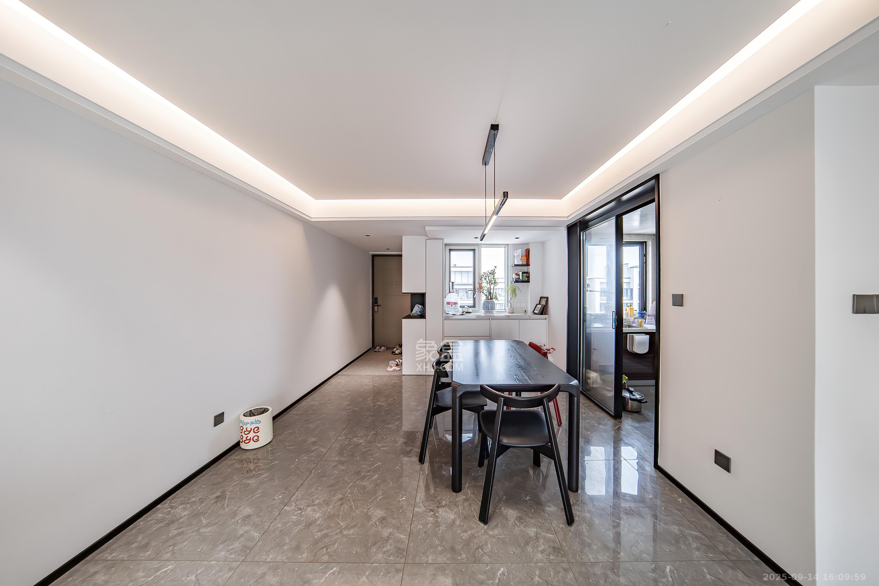 中海阅麓山一期 4室2厅2卫 235.0万 中海阅麓山一期 4室2厅2卫 235.0万其他