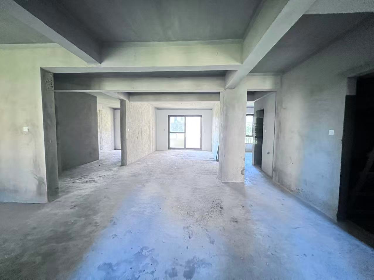 天上人间  3室2厅2卫    190.0万 天上人间  3室2厅2卫    190.0万室内图