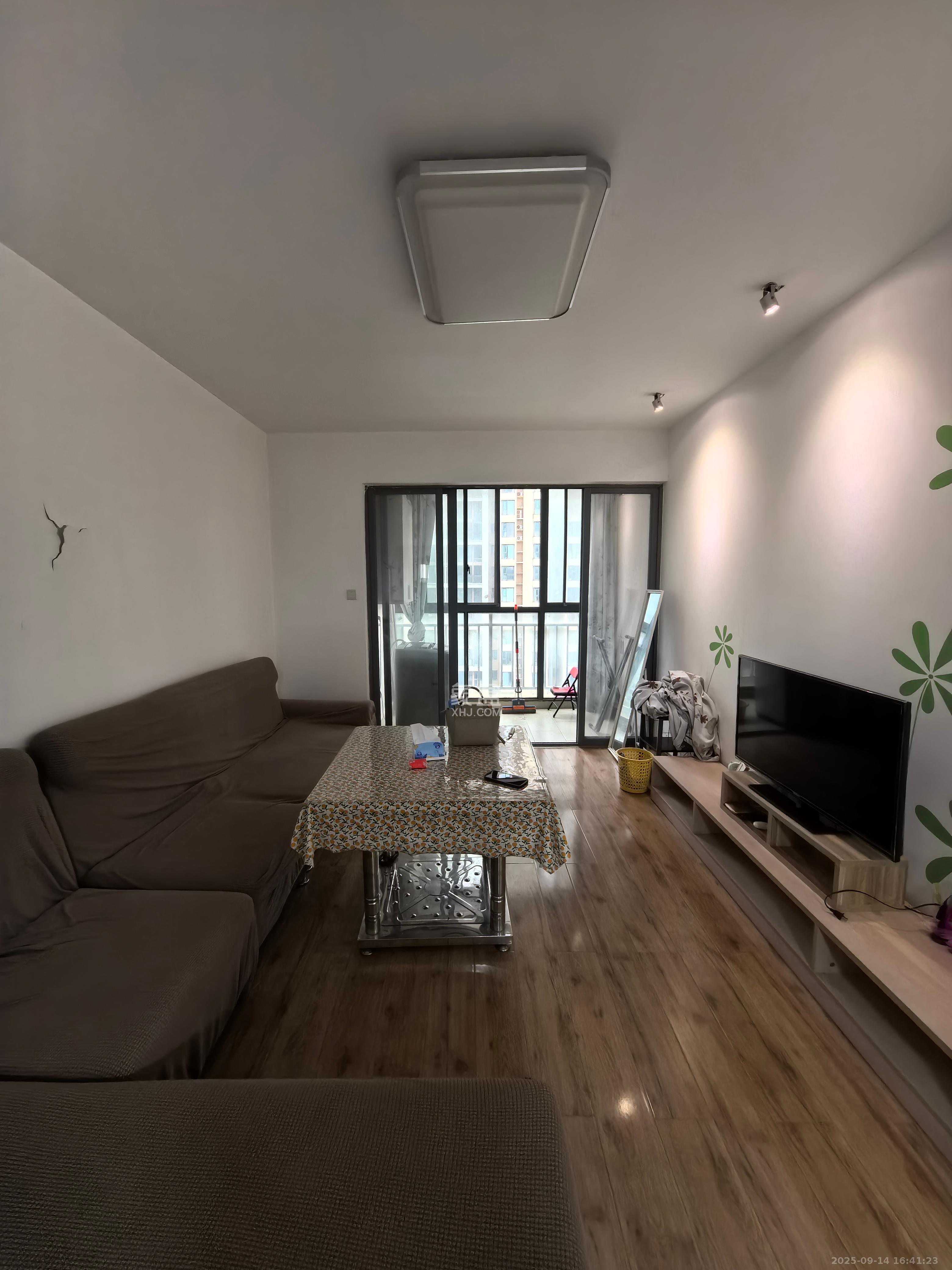 月畔湾 2室2厅1卫 2200.0元/月 月畔湾 2室2厅1卫 2200.0元/月室内图