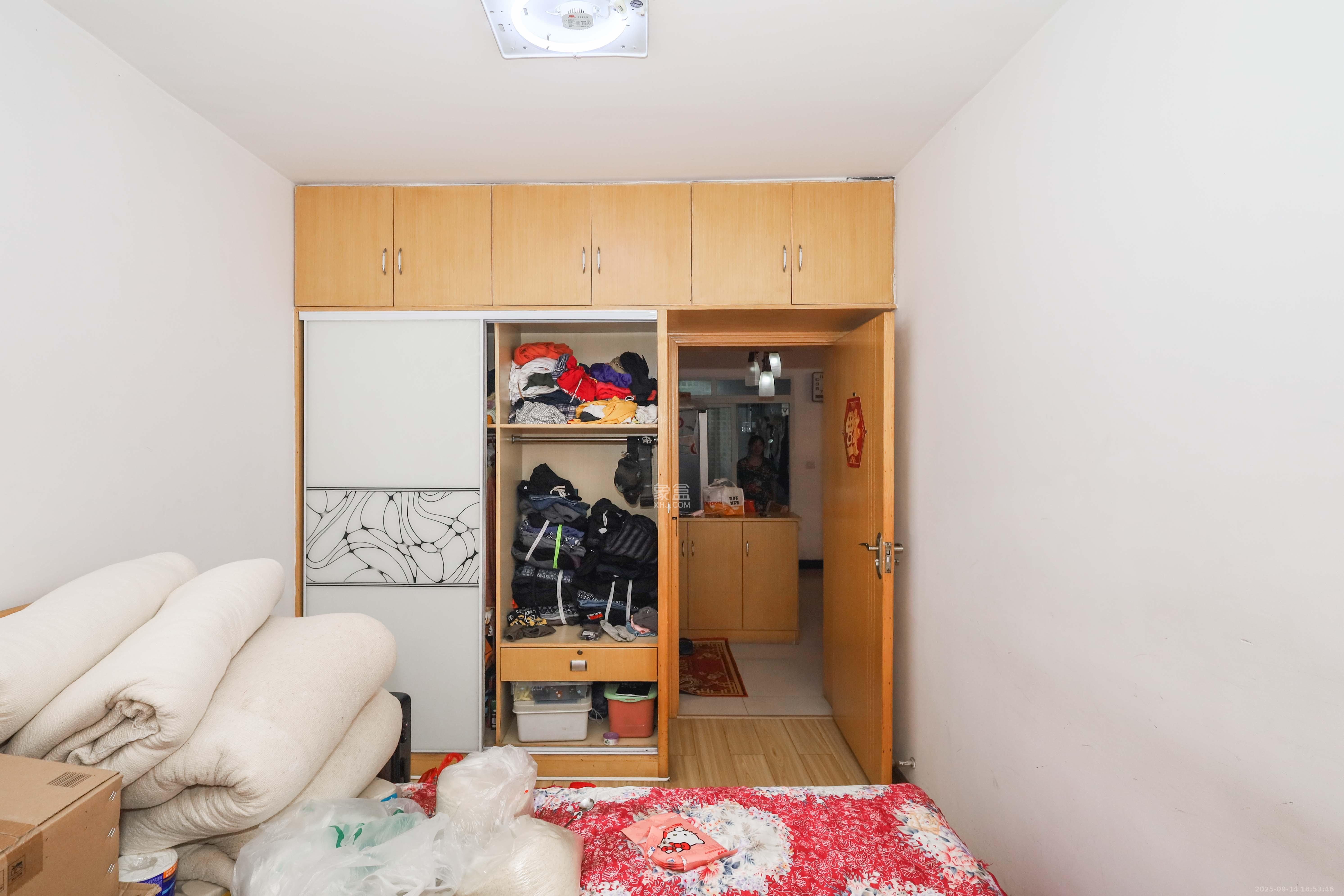 桔洲新苑(桔洲印象) 3室2厅1卫 42.0万 桔洲新苑(桔洲印象) 3室2厅1卫 42.0万卧室