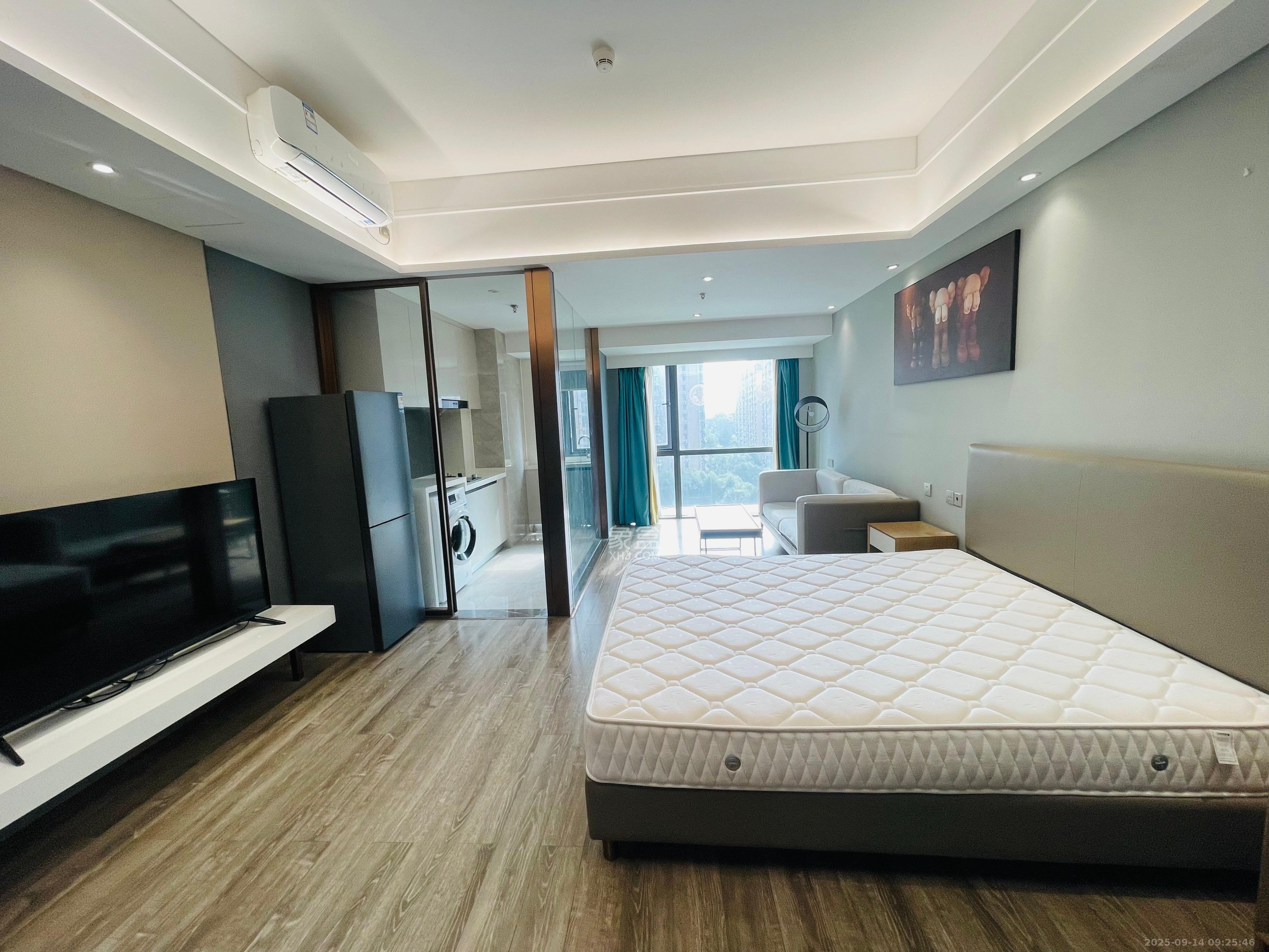 华远华时代  1室1厅1卫    2300.0元/月 华远华时代  1室1厅1卫    2300.0元/月室内图1