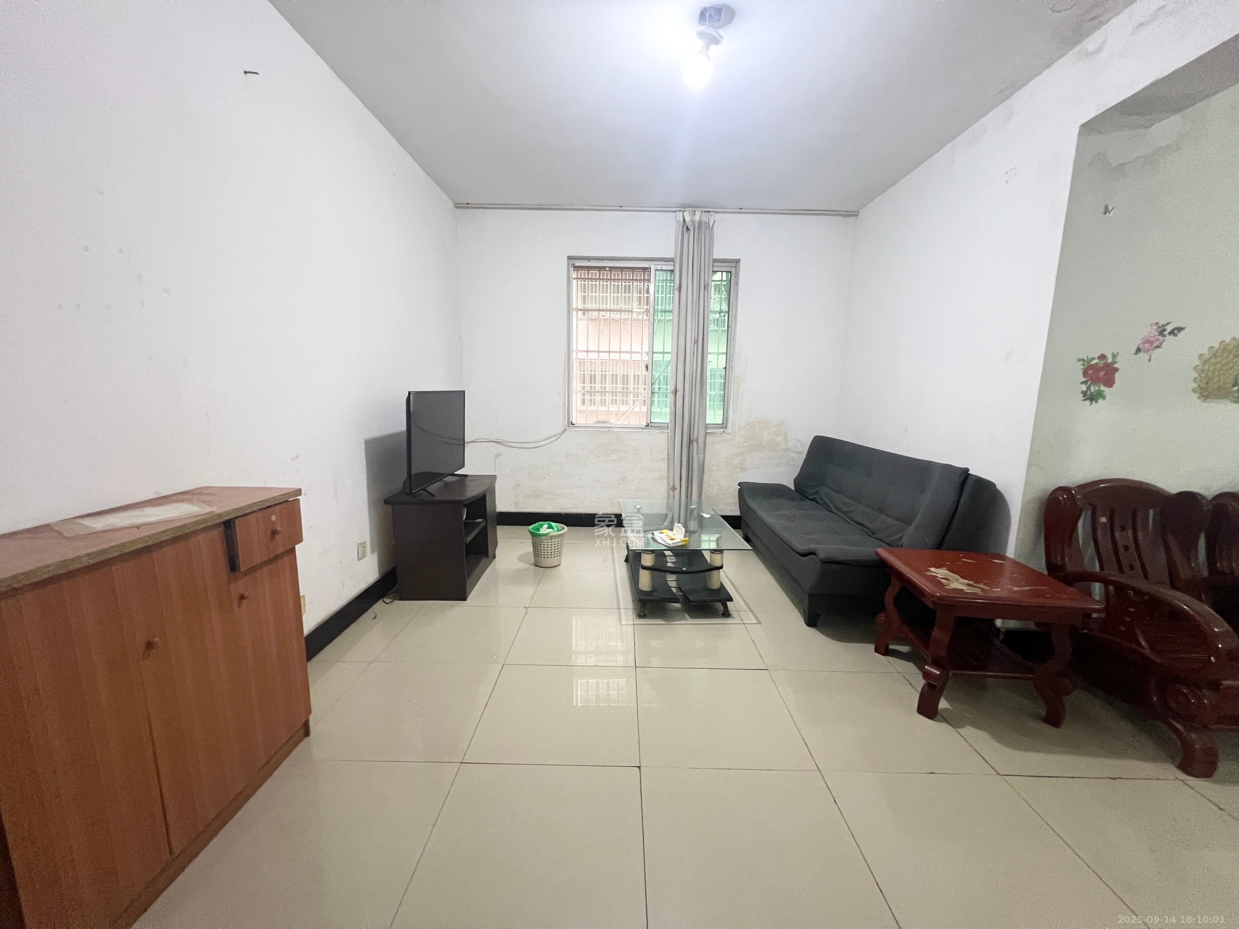 茶叶大市场“山水茗园” 2室1厅1卫 1200.0元/月 茶叶大市场“山水茗园” 2室1厅1卫 1200.0元/月室内图