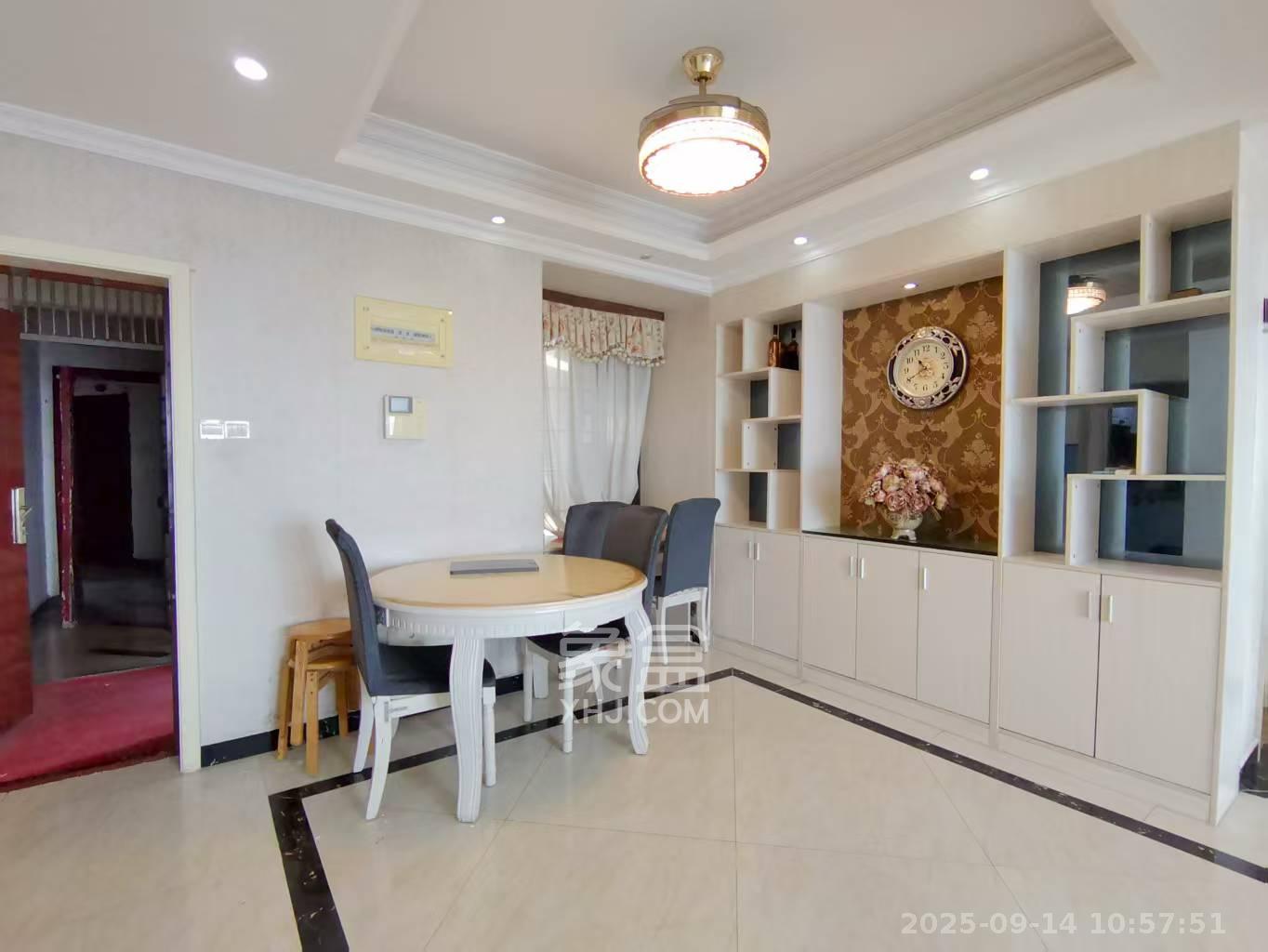 保利麓谷林语F区  3室2厅1卫    2600.0元/月室内图