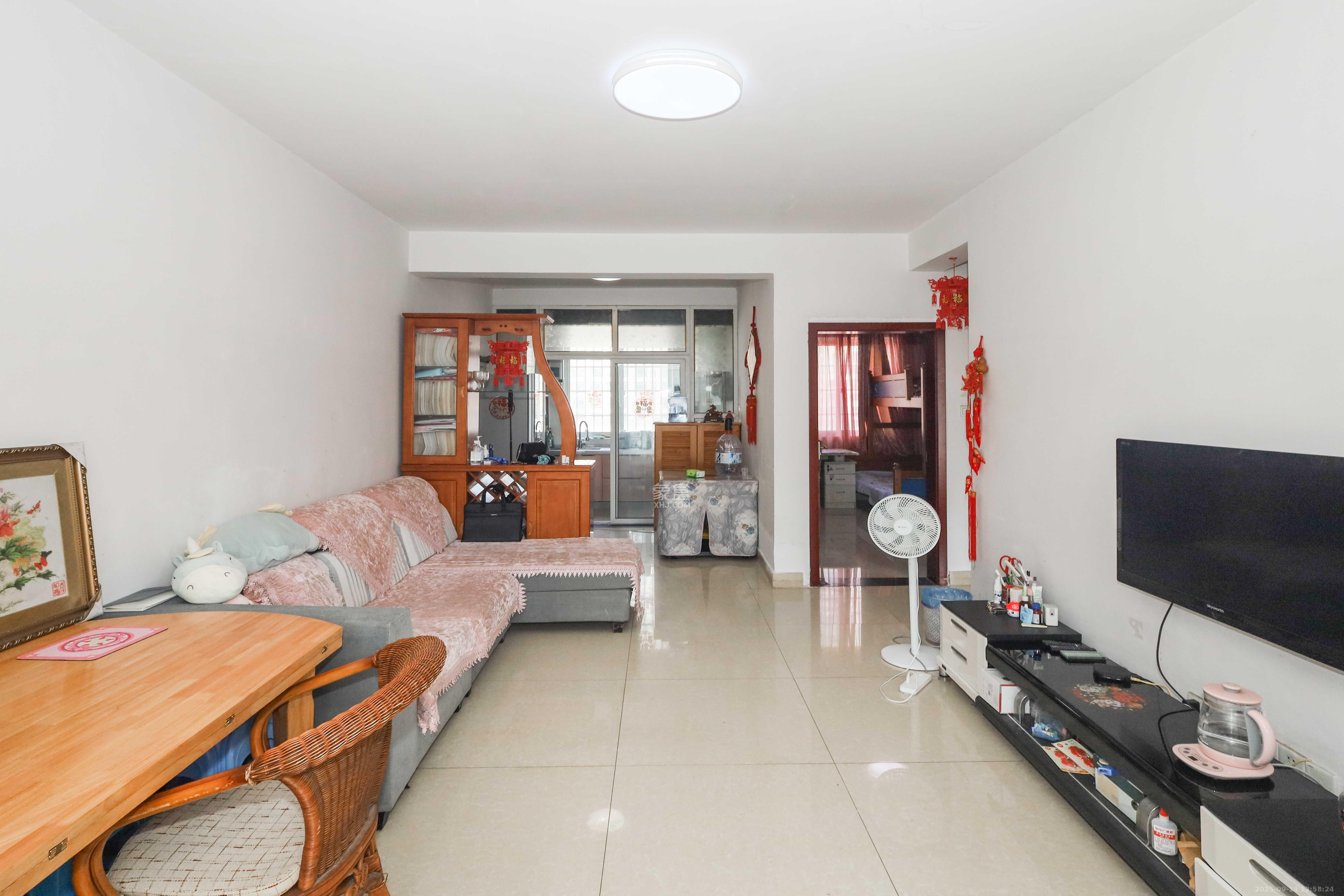 可可小城(麓谷可可小城) 2室2厅1卫 76.8万 可可小城(麓谷可可小城) 2室2厅1卫 76.8万客厅