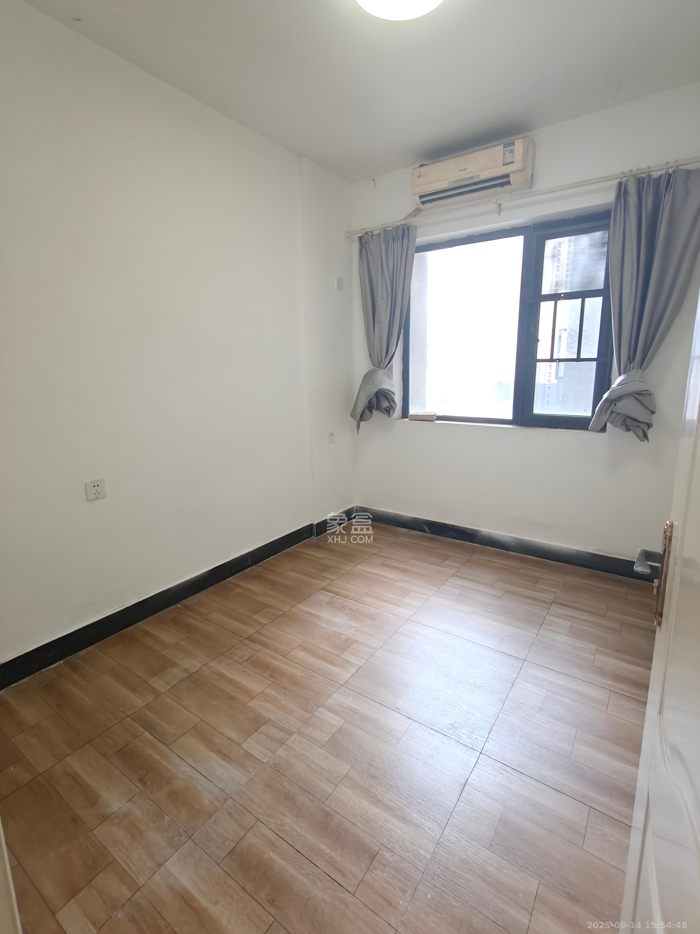 勤诚达境界城  4室2厅2卫    2300.0元/月 勤诚达境界城  4室2厅2卫    2300.0元/月室内图