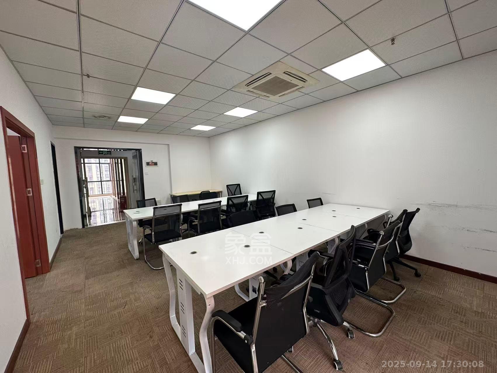 叠彩兰亭 2室2厅1卫 3000.0元/月 叠彩兰亭 2室2厅1卫 3000.0元/月室内图