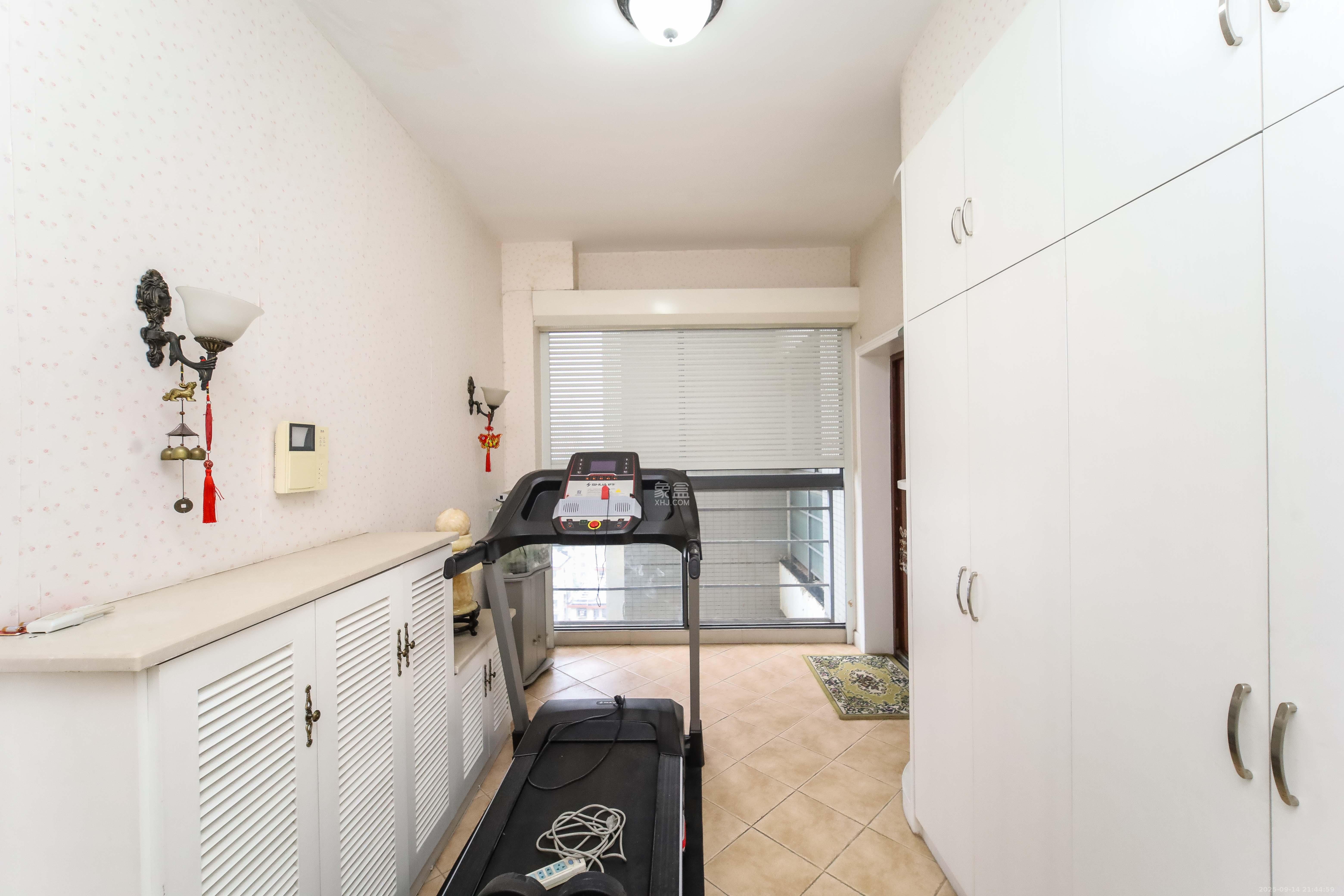 银港水晶城  3室2厅2卫    108.0万其他