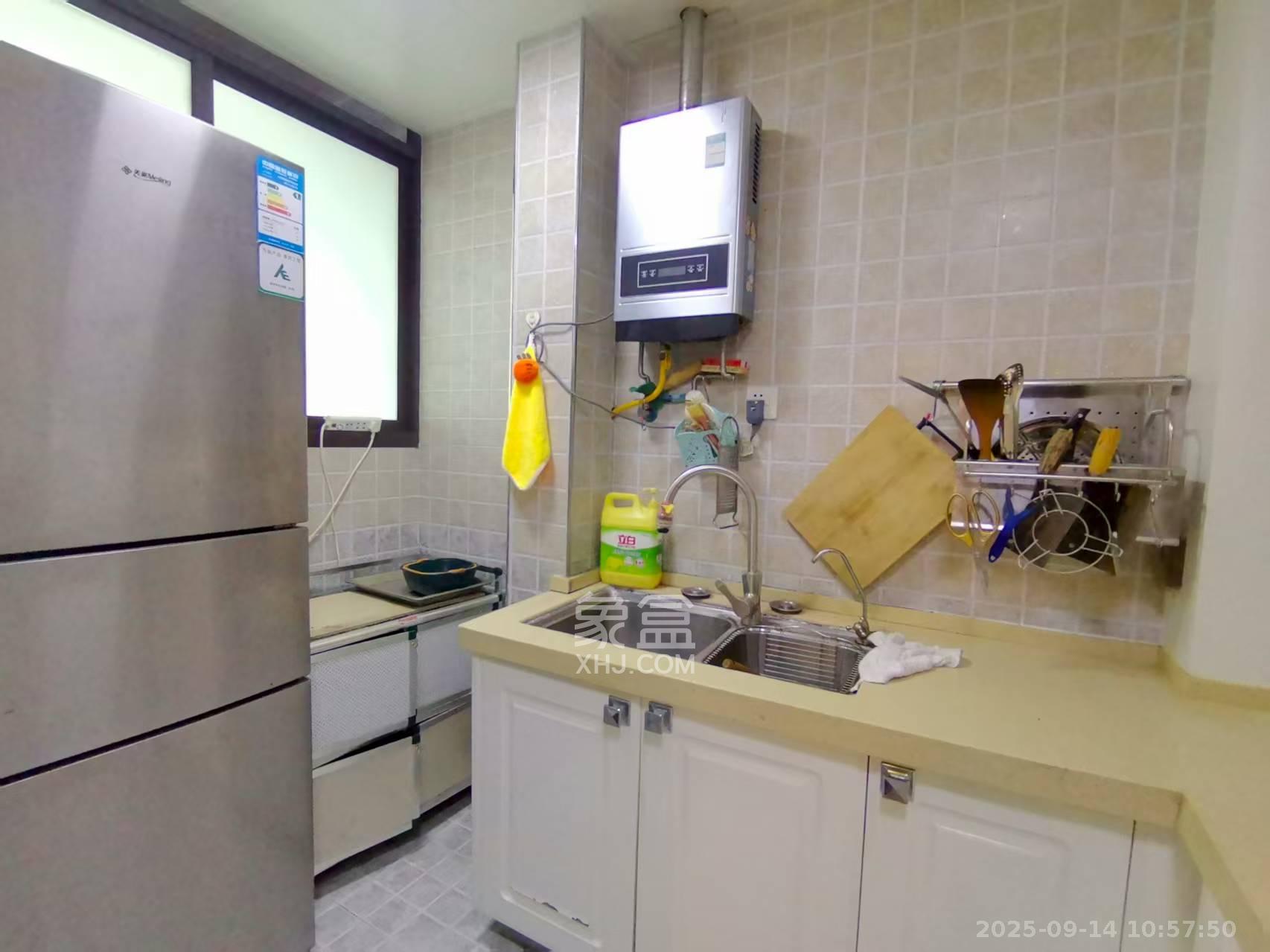 保利麓谷林语F区  3室2厅1卫    2600.0元/月室内图