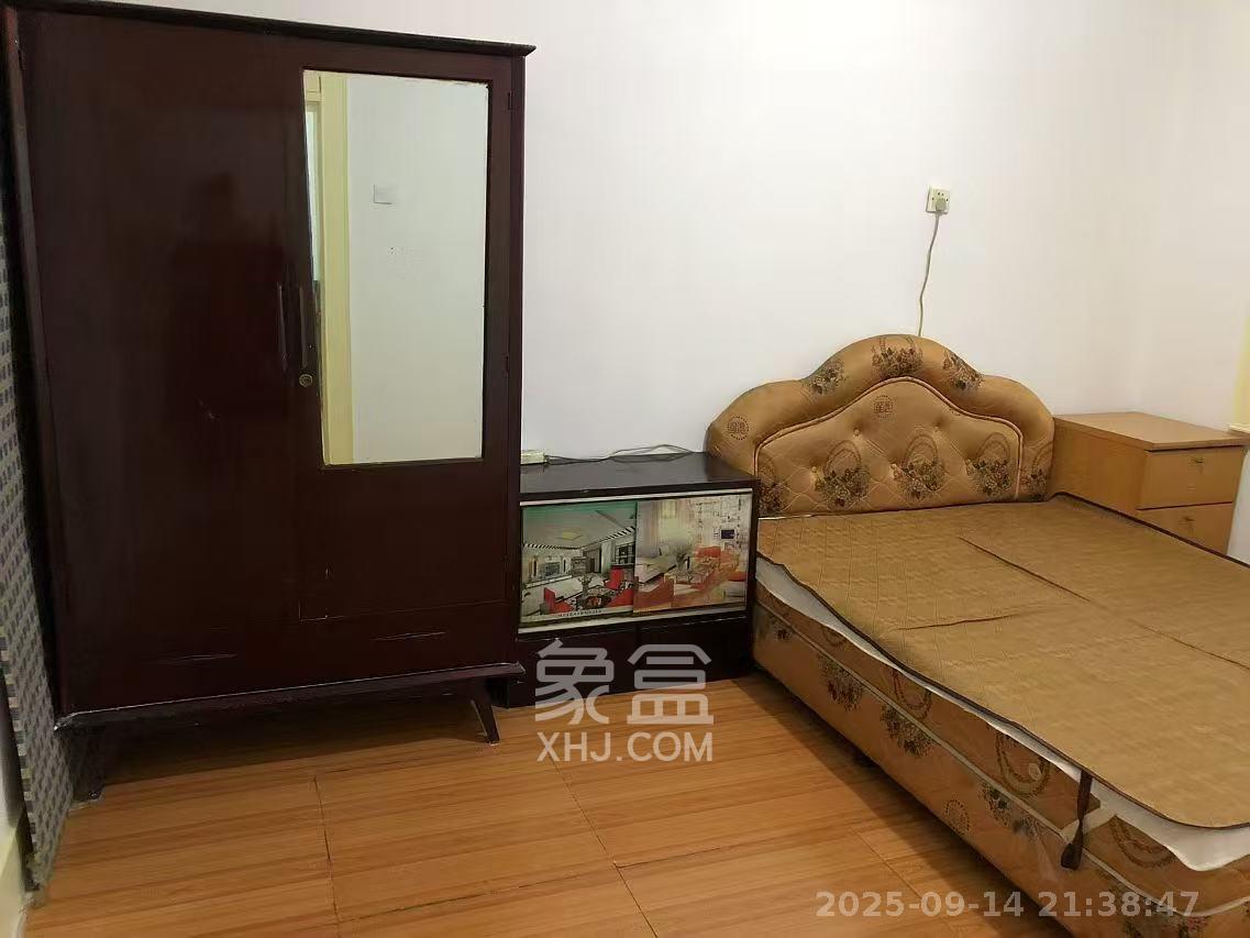 人民中路窑岭湘剧院单位房  2室1厅1卫    2000.0元/月室内图