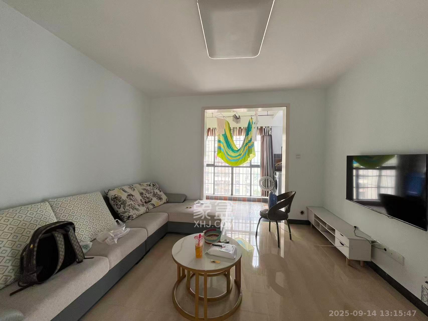 印山蓝色海岸 2室2厅1卫 2000.0元/月 印山蓝色海岸 2室2厅1卫 2000.0元/月室内图