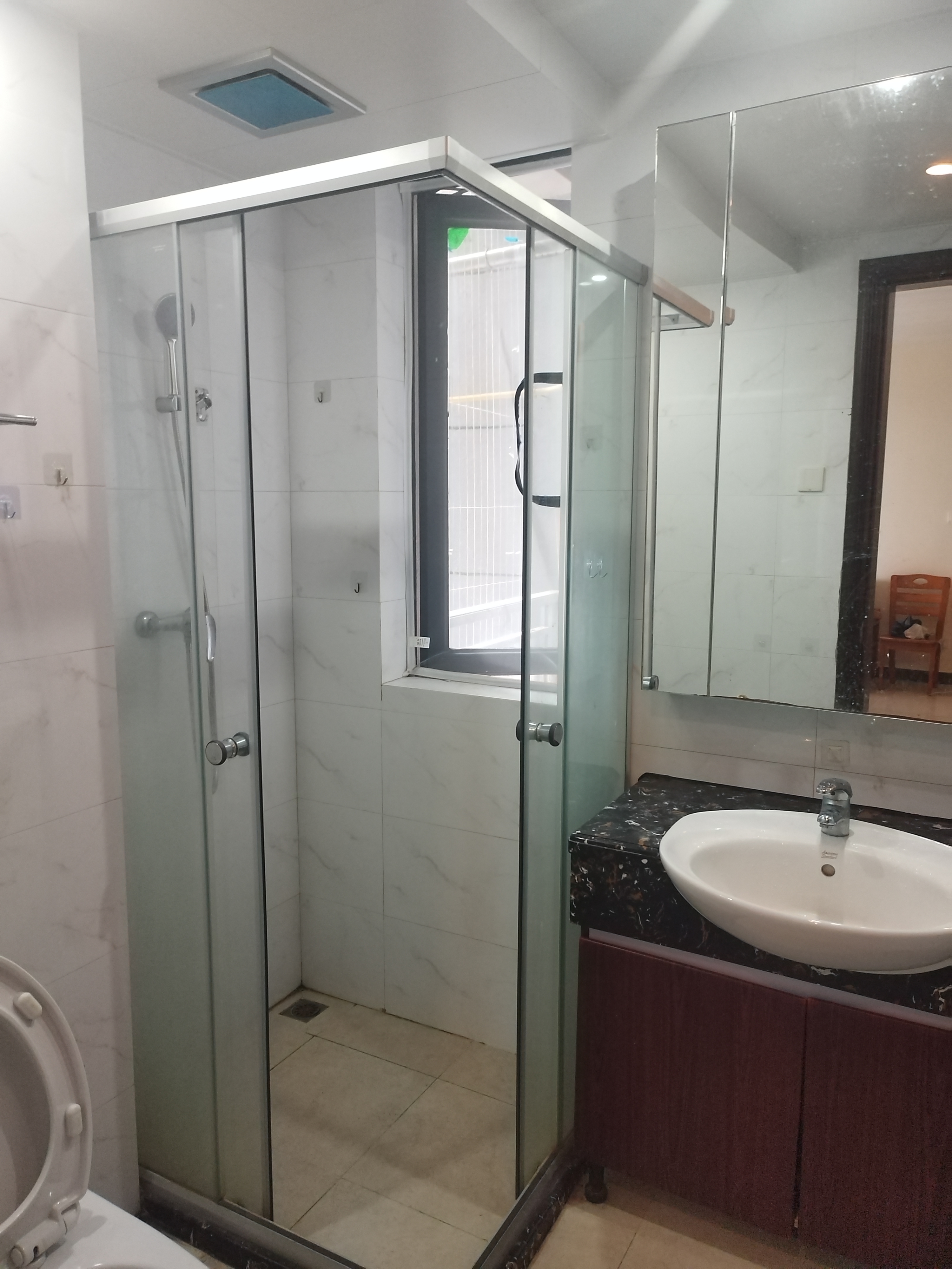 恒大海口文化旅游城 3室2厅2卫 2000.0元/月 恒大海口文化旅游城 3室2厅2卫 2000.0元/月室内图