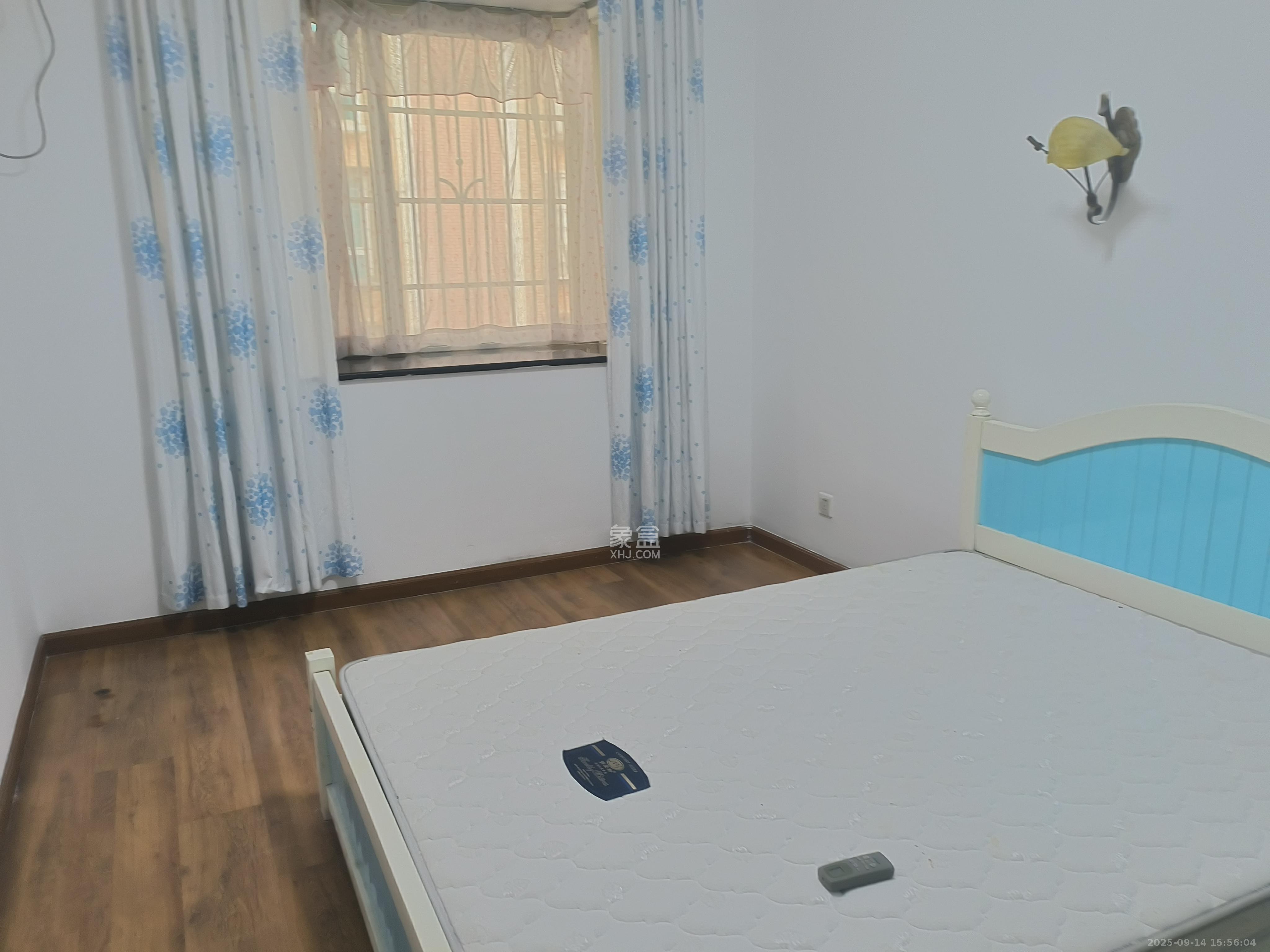 鑫邮小区  3室2厅2卫    2100.0元/月室内图