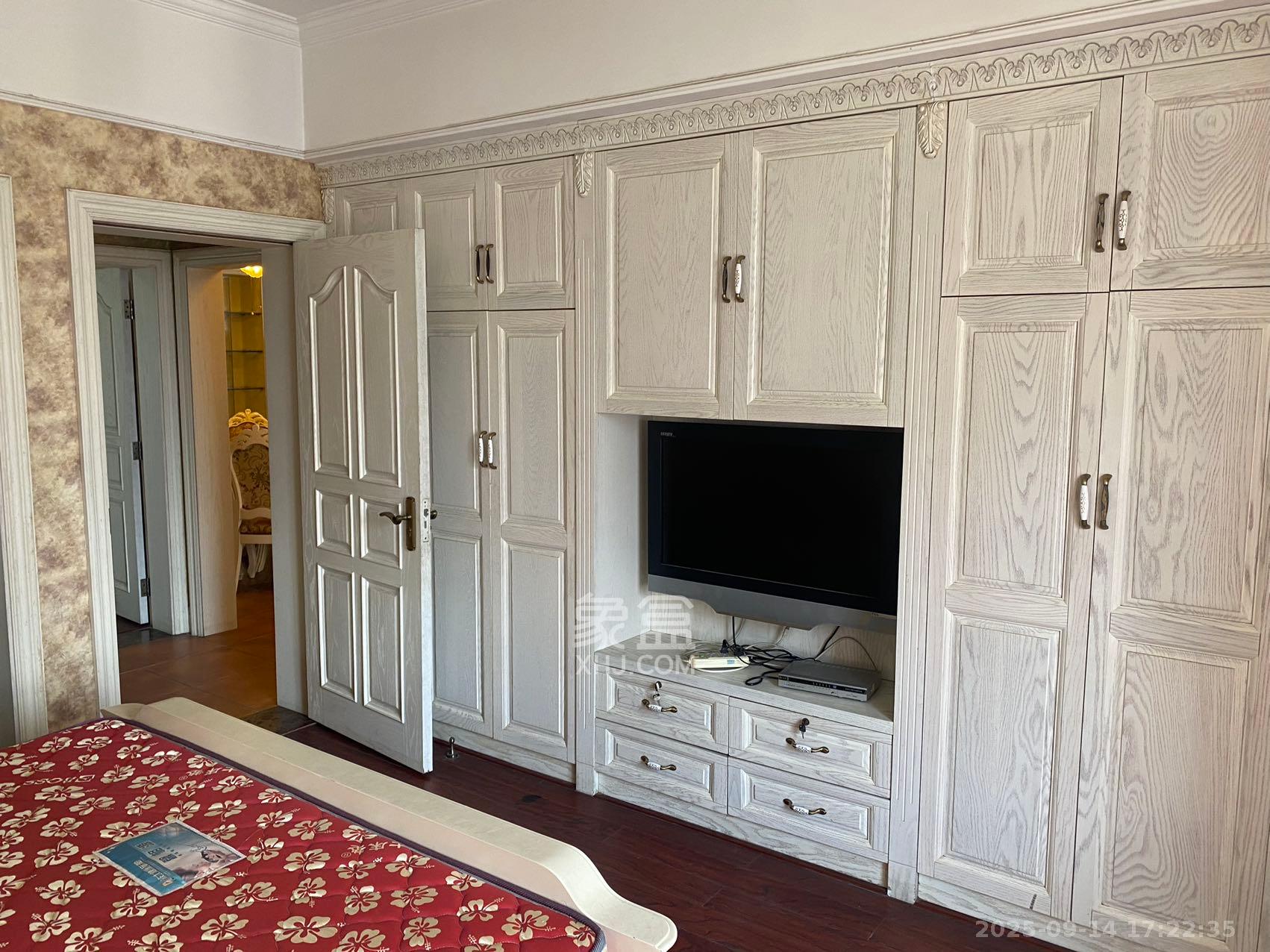 长宝1667 1室2厅1卫 4300.0元/月 长宝1667 1室2厅1卫 4300.0元/月室内图