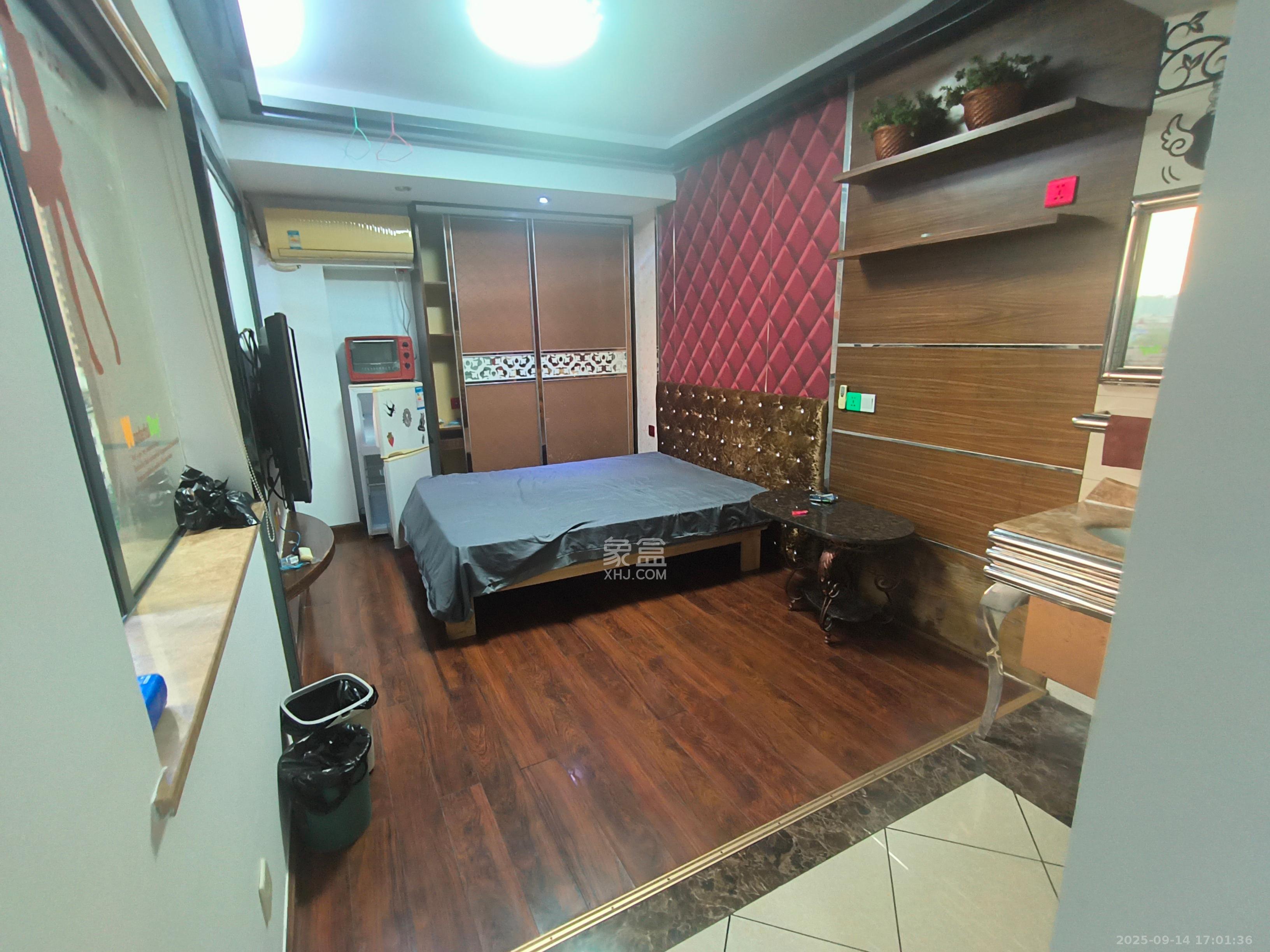 爱都(IDO) 1室0厅1卫 900.0元/月 爱都(IDO) 1室0厅1卫 900.0元/月室内图