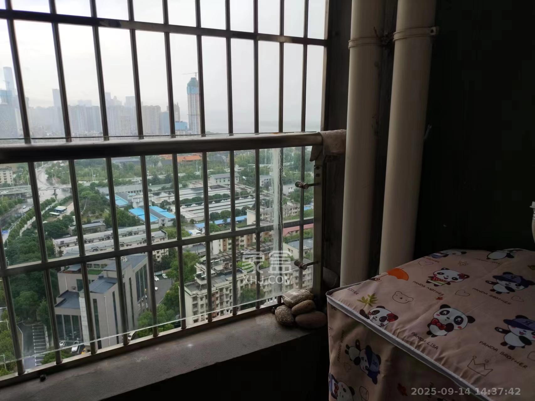 北辰三角洲E5区 1室1厅1卫 2500.0元/月 北辰三角洲E5区 1室1厅1卫 2500.0元/月室内图