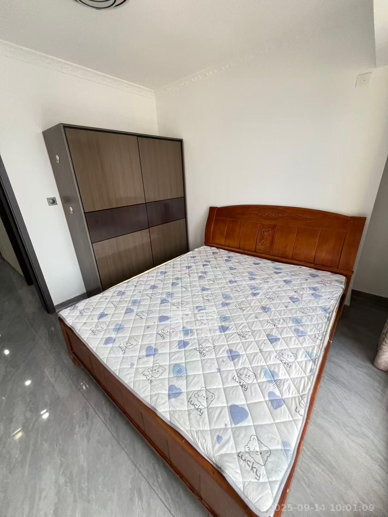 铂宫  3室2厅1卫    3500.0元/月室内图