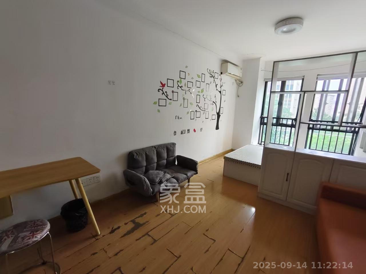 中建芙蓉工社  1室1厅1卫    1000.0元/月室内图