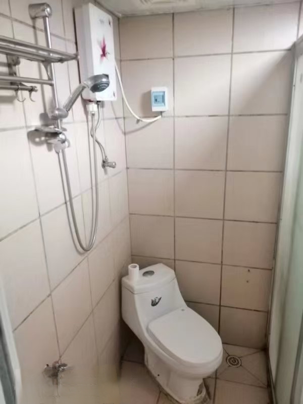 飞龙公寓 1室1厅1卫 1100.0元/月 飞龙公寓 1室1厅1卫 1100.0元/月室内图