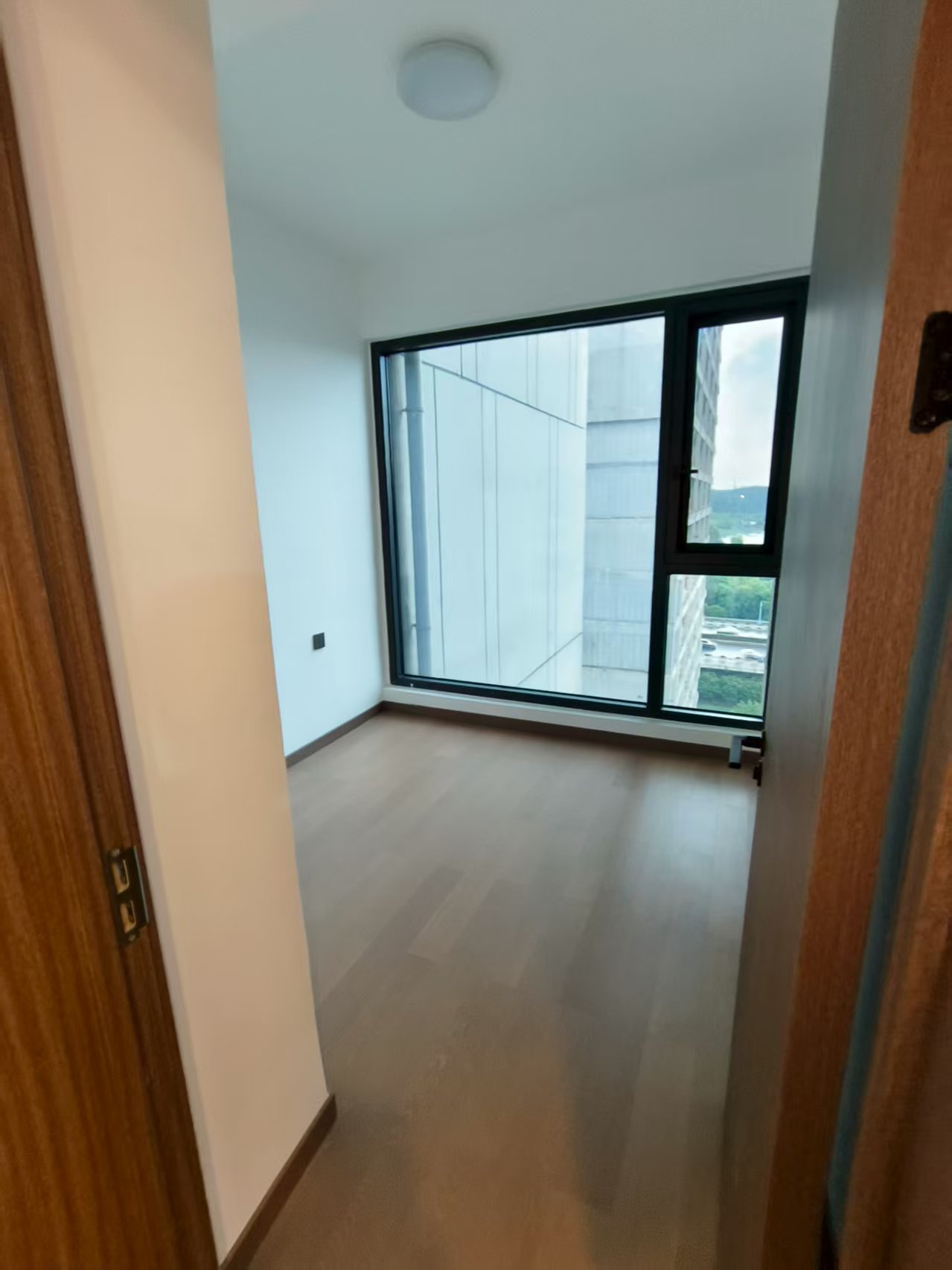 绿地V岛 4室2厅2卫 4500.0元/月 绿地V岛 4室2厅2卫 4500.0元/月户型图