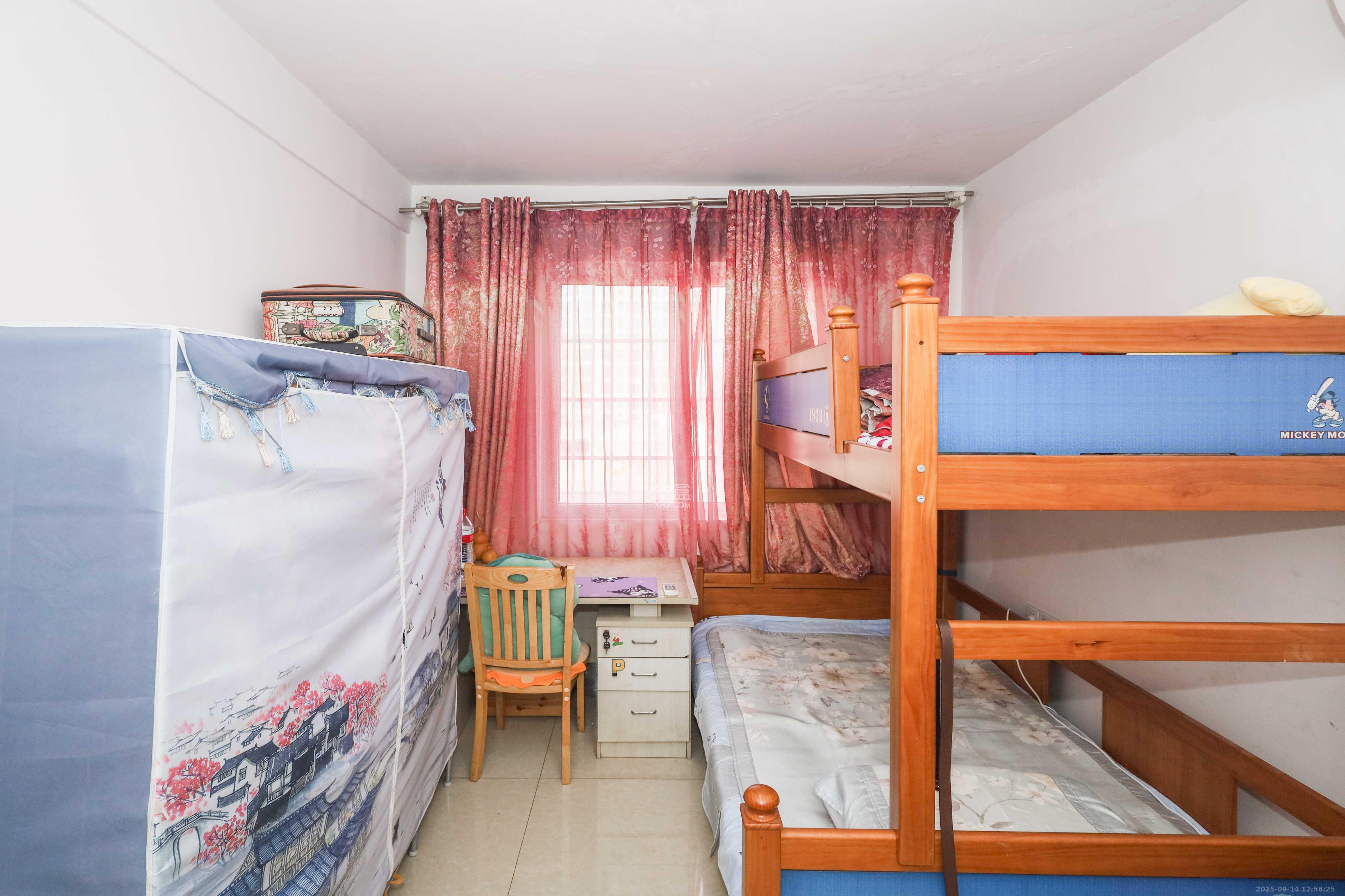 可可小城(麓谷可可小城) 2室2厅1卫 76.8万 可可小城(麓谷可可小城) 2室2厅1卫 76.8万卧室