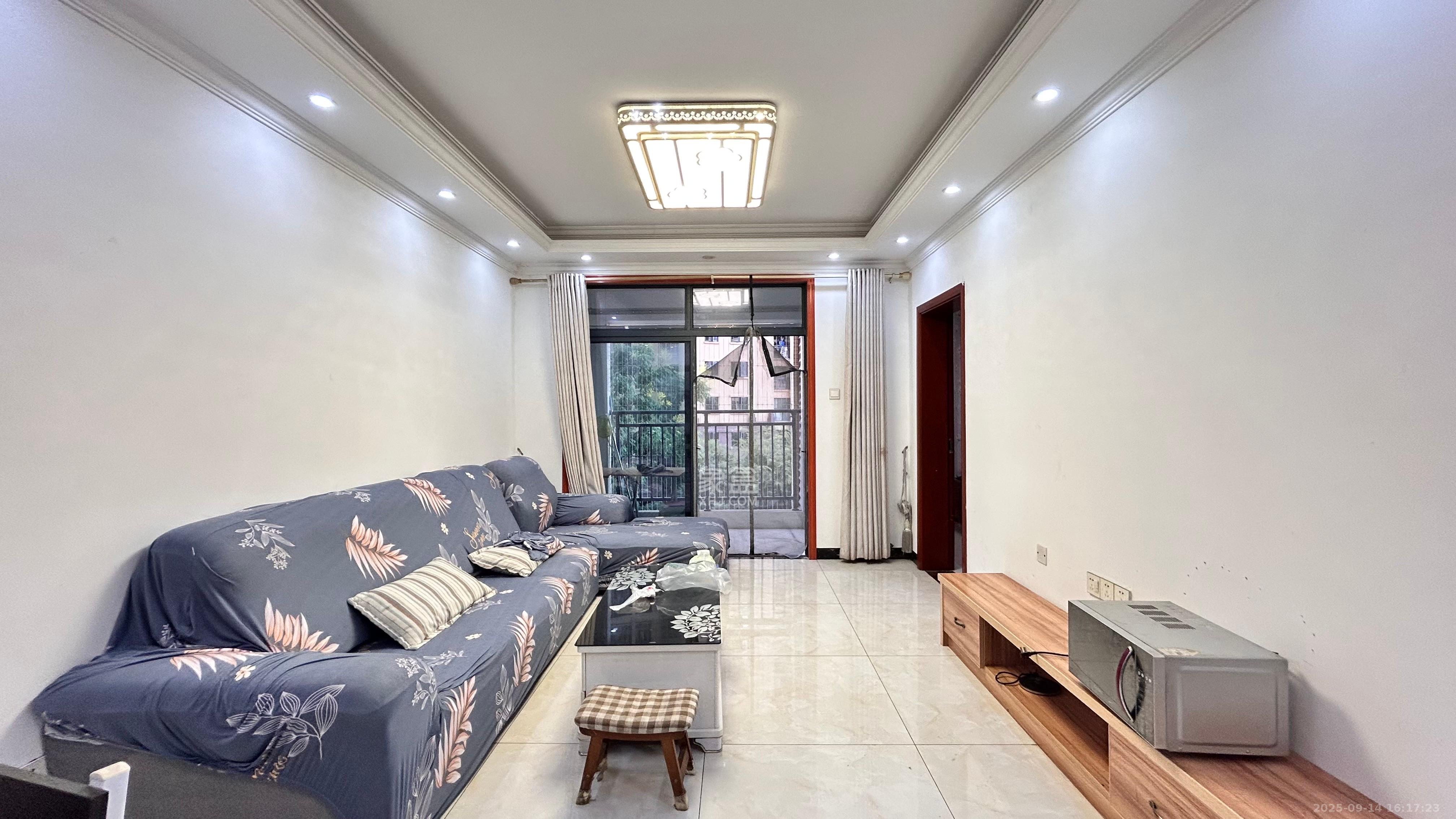 湘熙水郡(观澜海赋家园) 3室2厅1卫 2300.0元/月 湘熙水郡(观澜海赋家园) 3室2厅1卫 2300.0元/月室内图