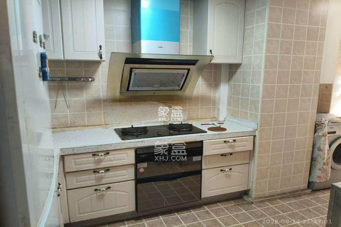 湘诚嘉园 2室2厅1卫 2400.0元/月 湘诚嘉园 2室2厅1卫 2400.0元/月室内图