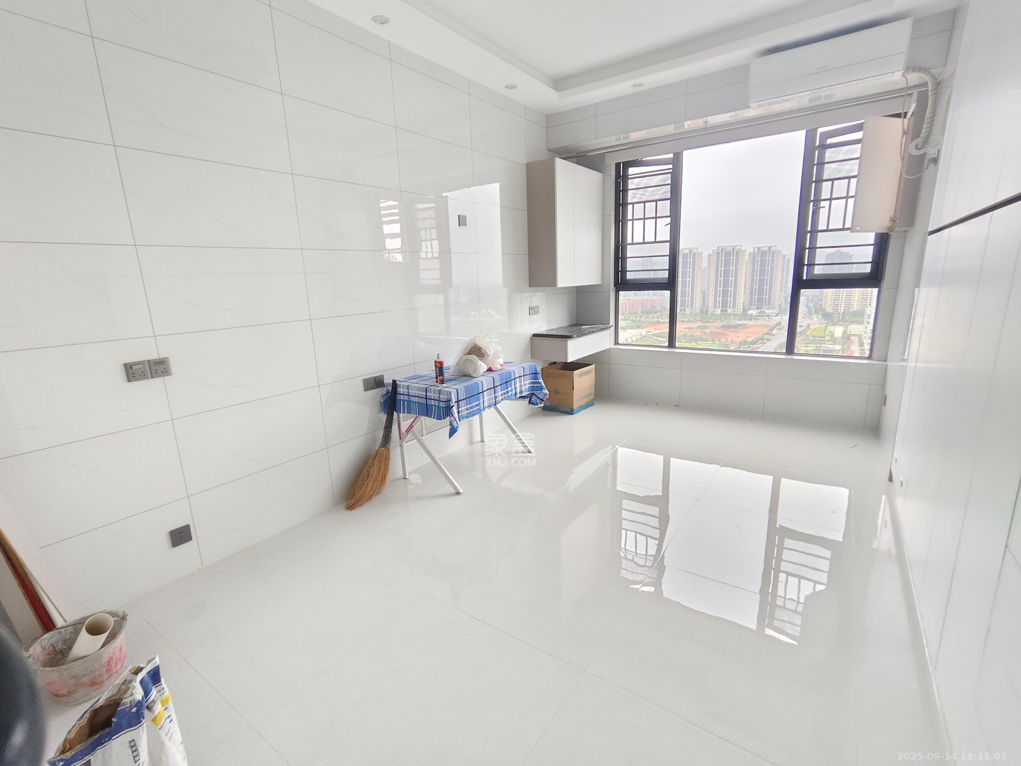 梅溪湖家居建材城 1室0厅0卫 1500.0元/月 梅溪湖家居建材城 1室0厅0卫 1500.0元/月室内图