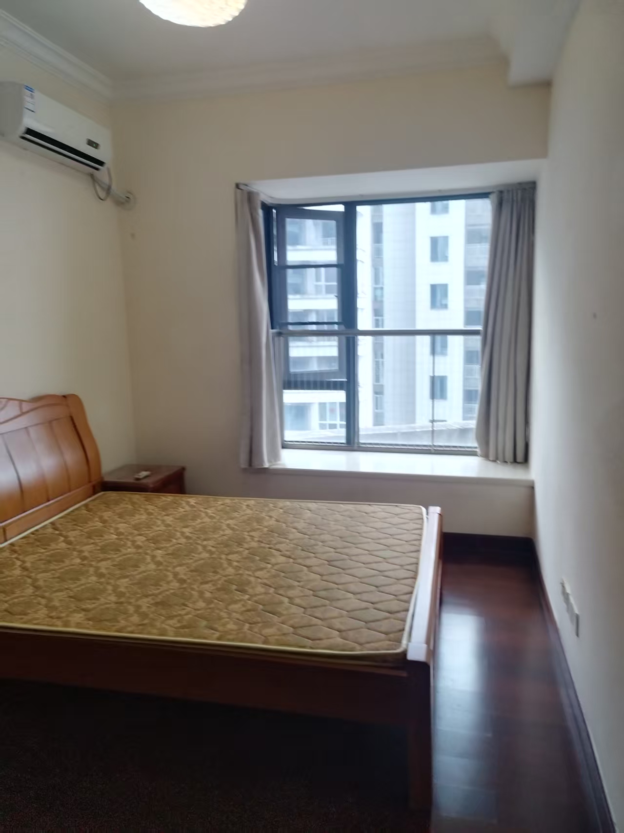 恒大海口文化旅游城 3室2厅2卫 2000.0元/月 恒大海口文化旅游城 3室2厅2卫 2000.0元/月室内图