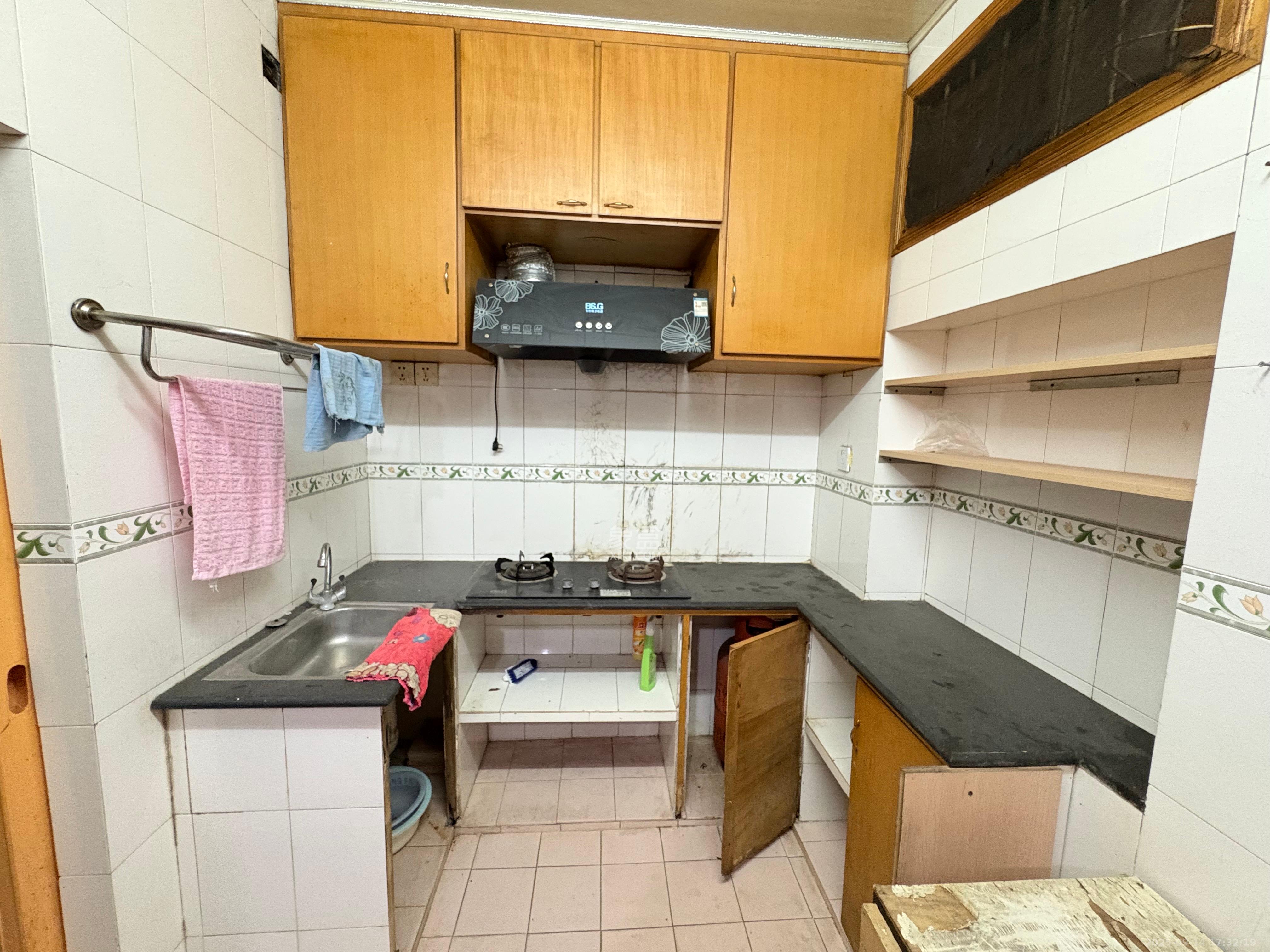 府后街散盘 3室1厅1卫 1500.0元/月 府后街散盘 3室1厅1卫 1500.0元/月室内图