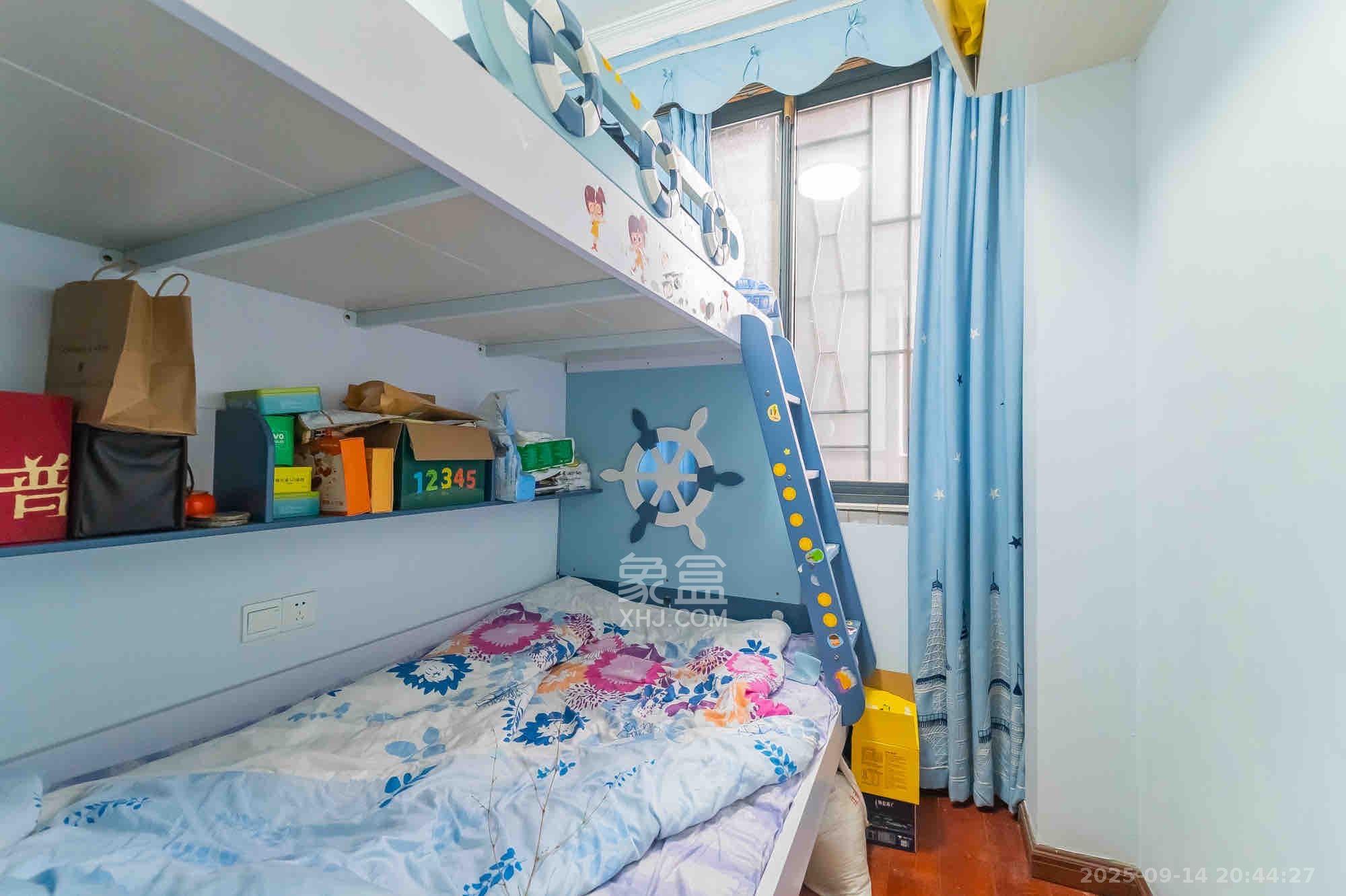 恒基凯旋门一二期  3室2厅1卫    1999.0元/月室内图