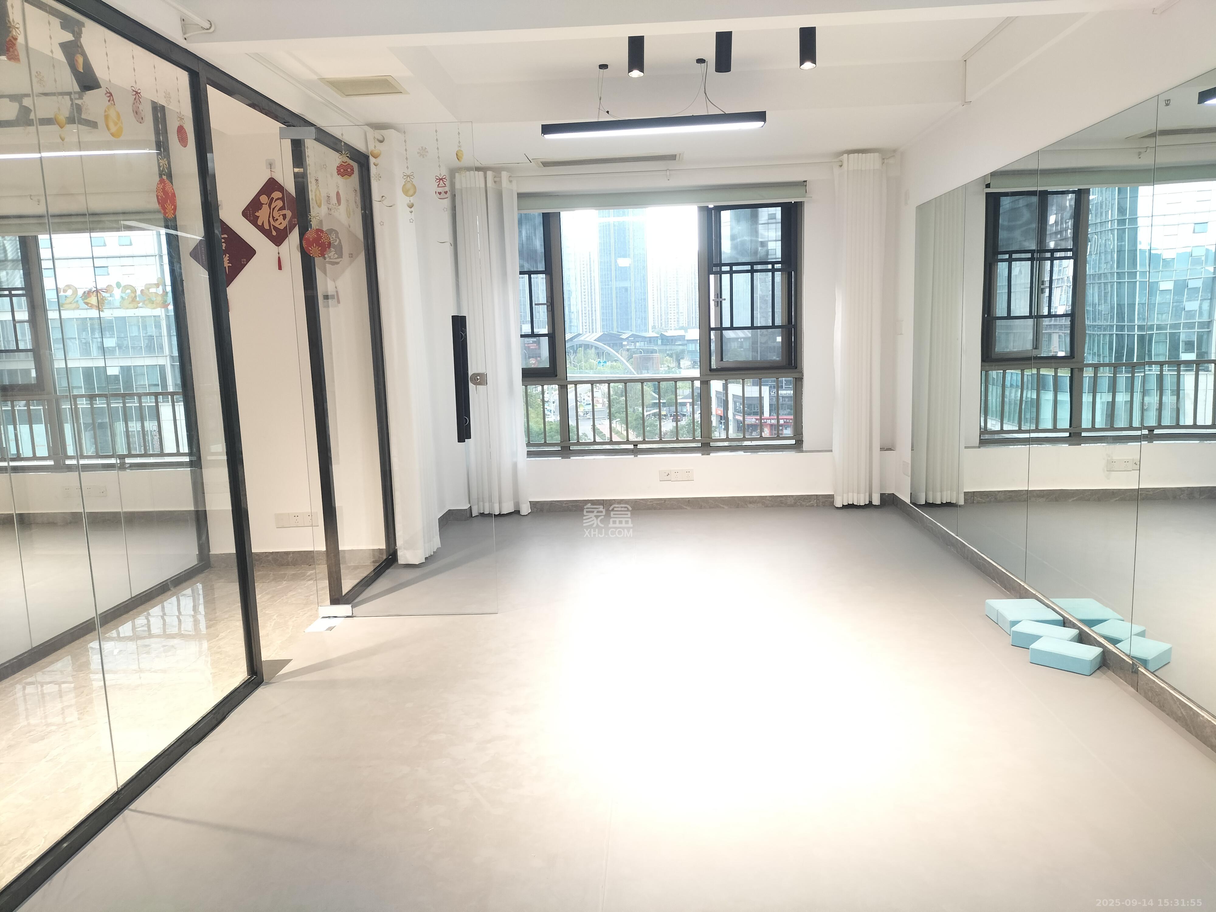 梅溪湖金茂湾  1室0厅0卫    6800.0元/月室内图